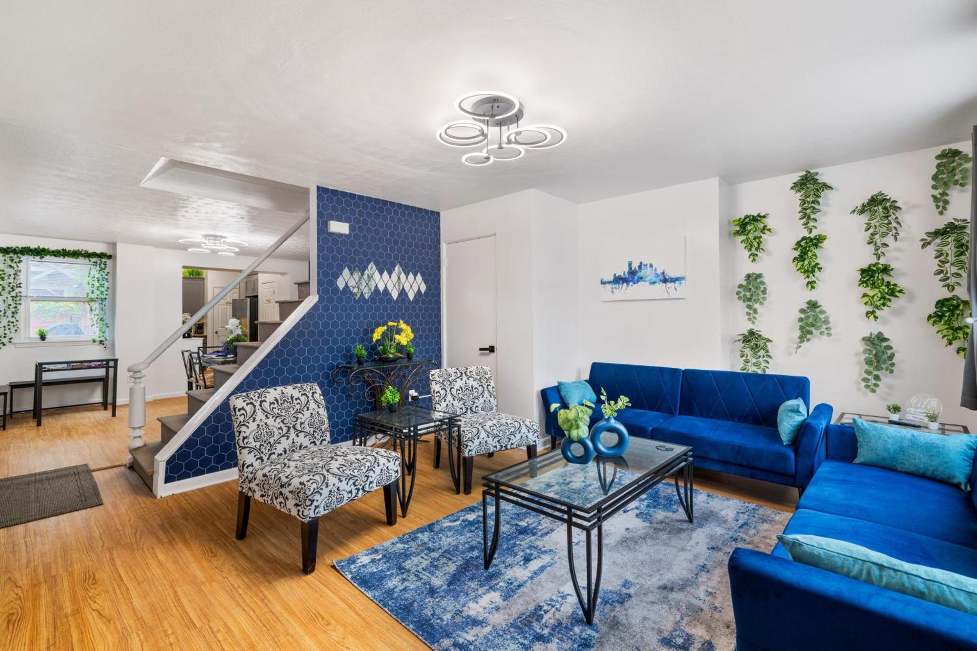 5bdrm 10bd With King Bbq Patio 1 Min Walk Carson St *