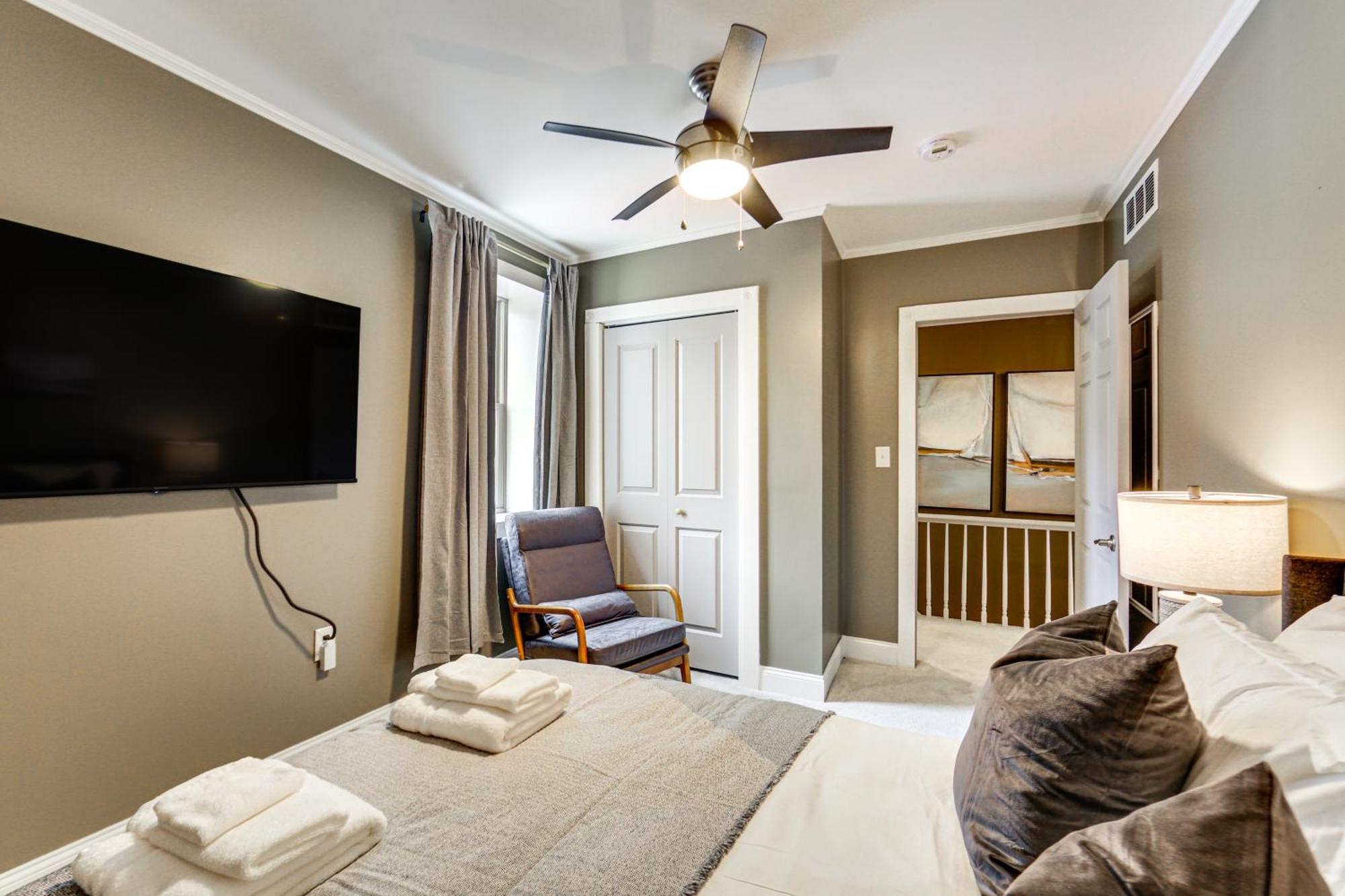 1 Mi To Dtwn Walkable Gem In Holiday home *
