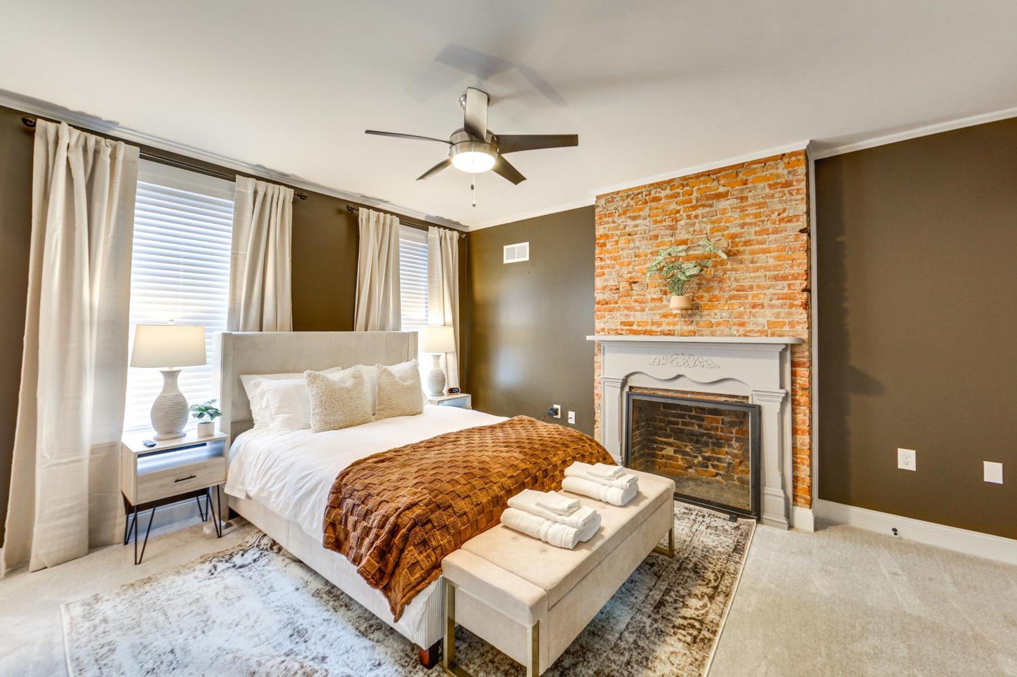 1 Mi To Dtwn Walkable Gem In *