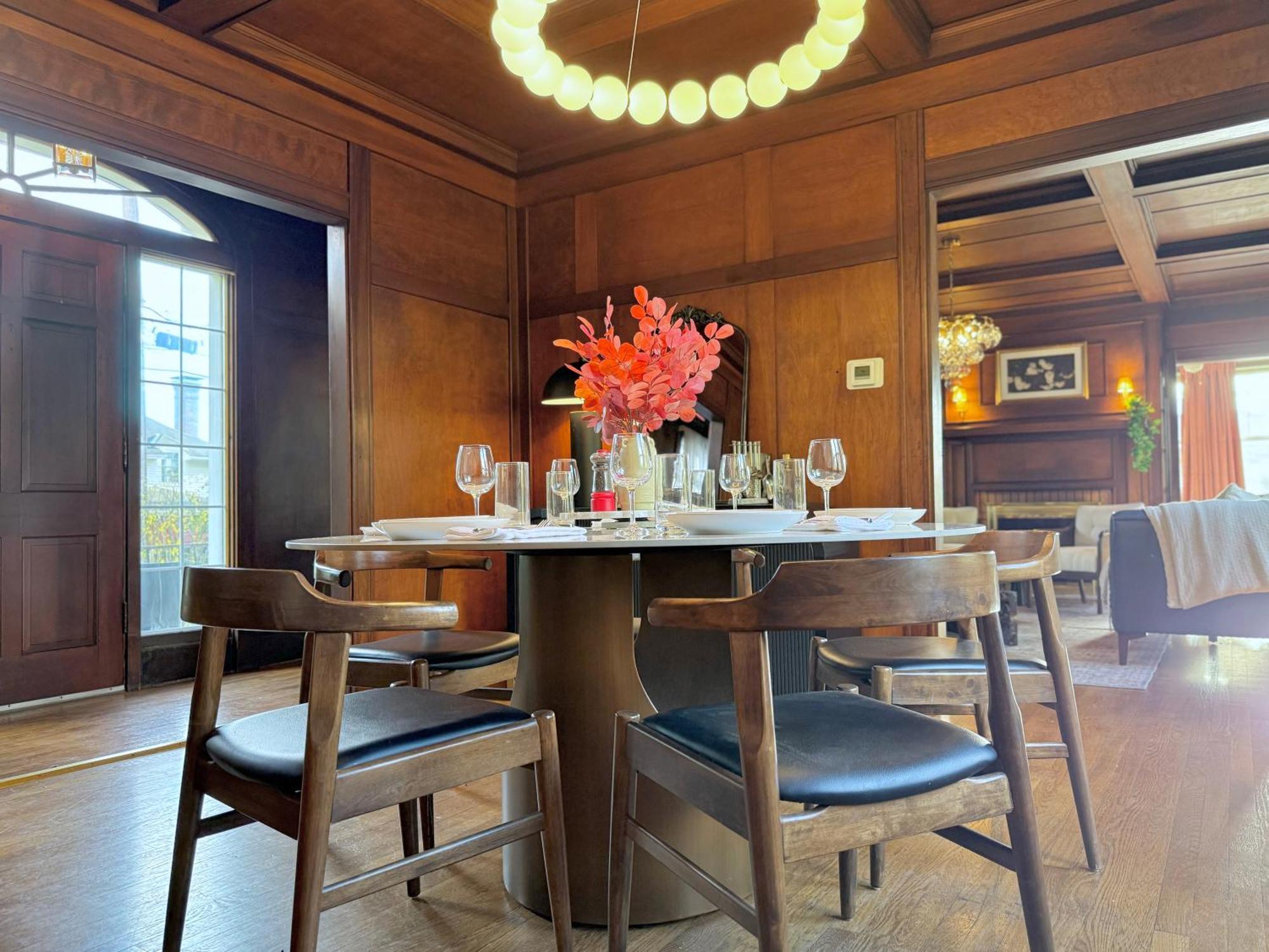 The Colonial At Mount Lebanon By Luxe Pgh Pittsburgh