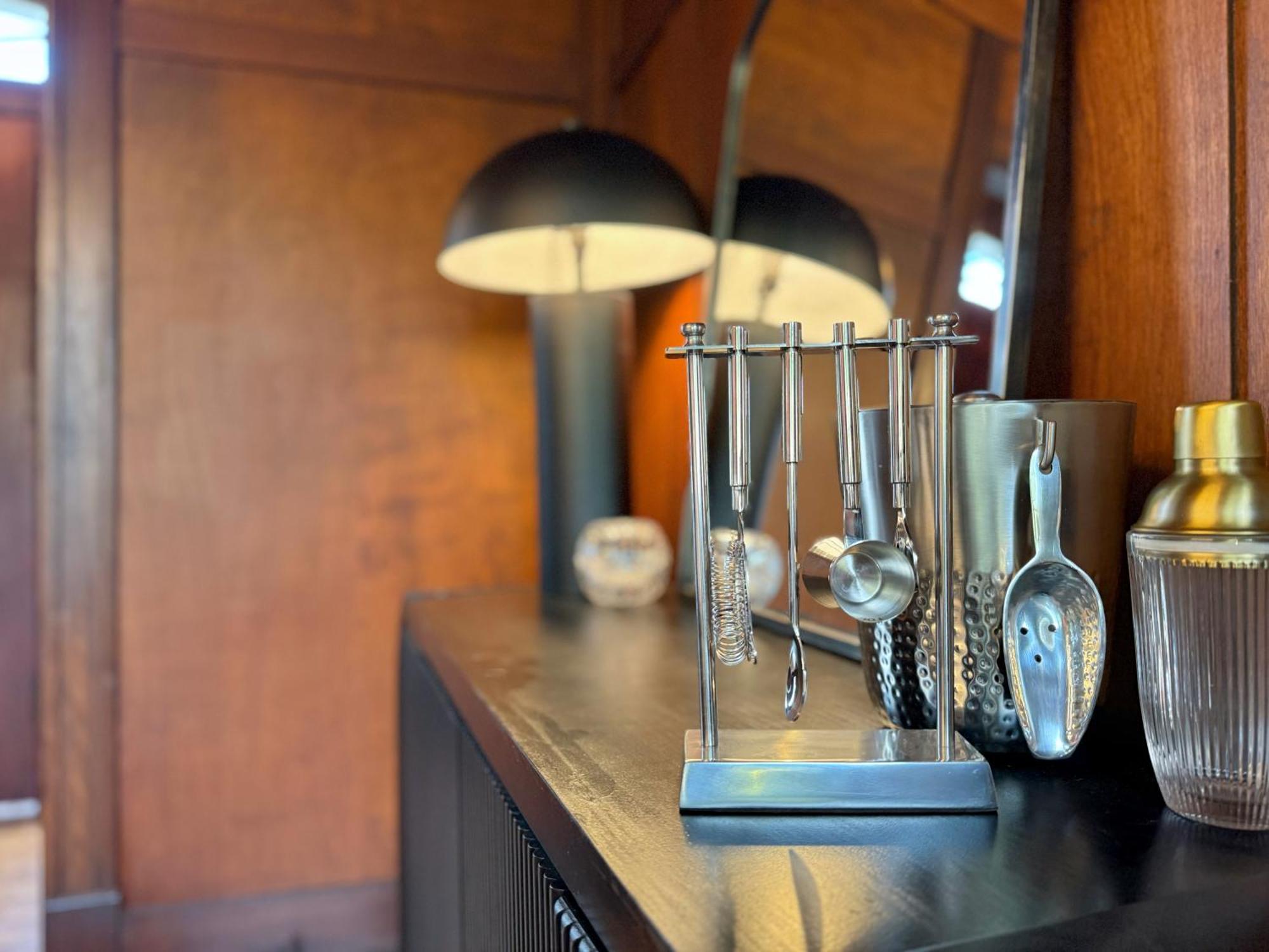 The Colonial At Mount Lebanon By Luxe Pgh *