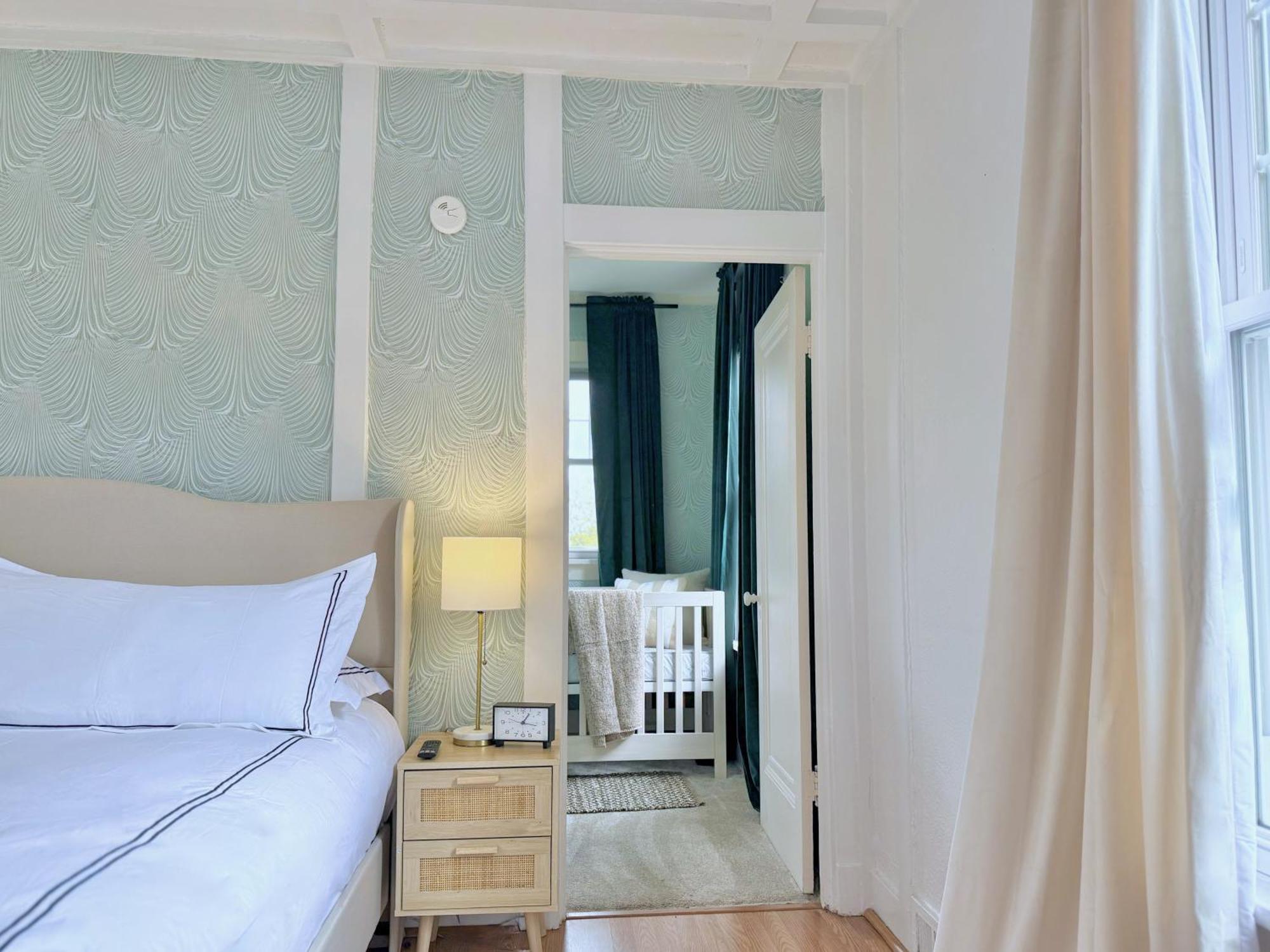 The Colonial At Mount Lebanon By Luxe Pgh