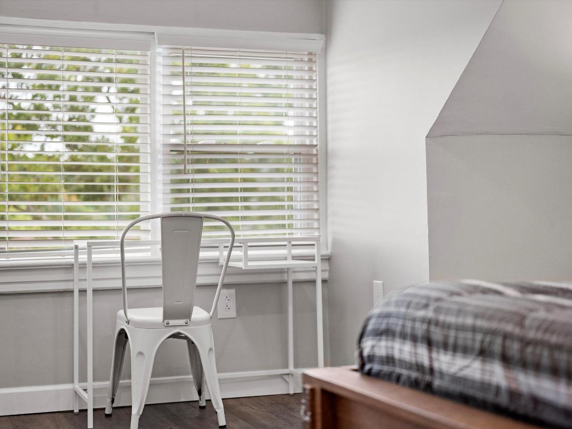 Oakland, !f Unique And Stylish Private Bedroom With Private Bathroom Pittsburgh