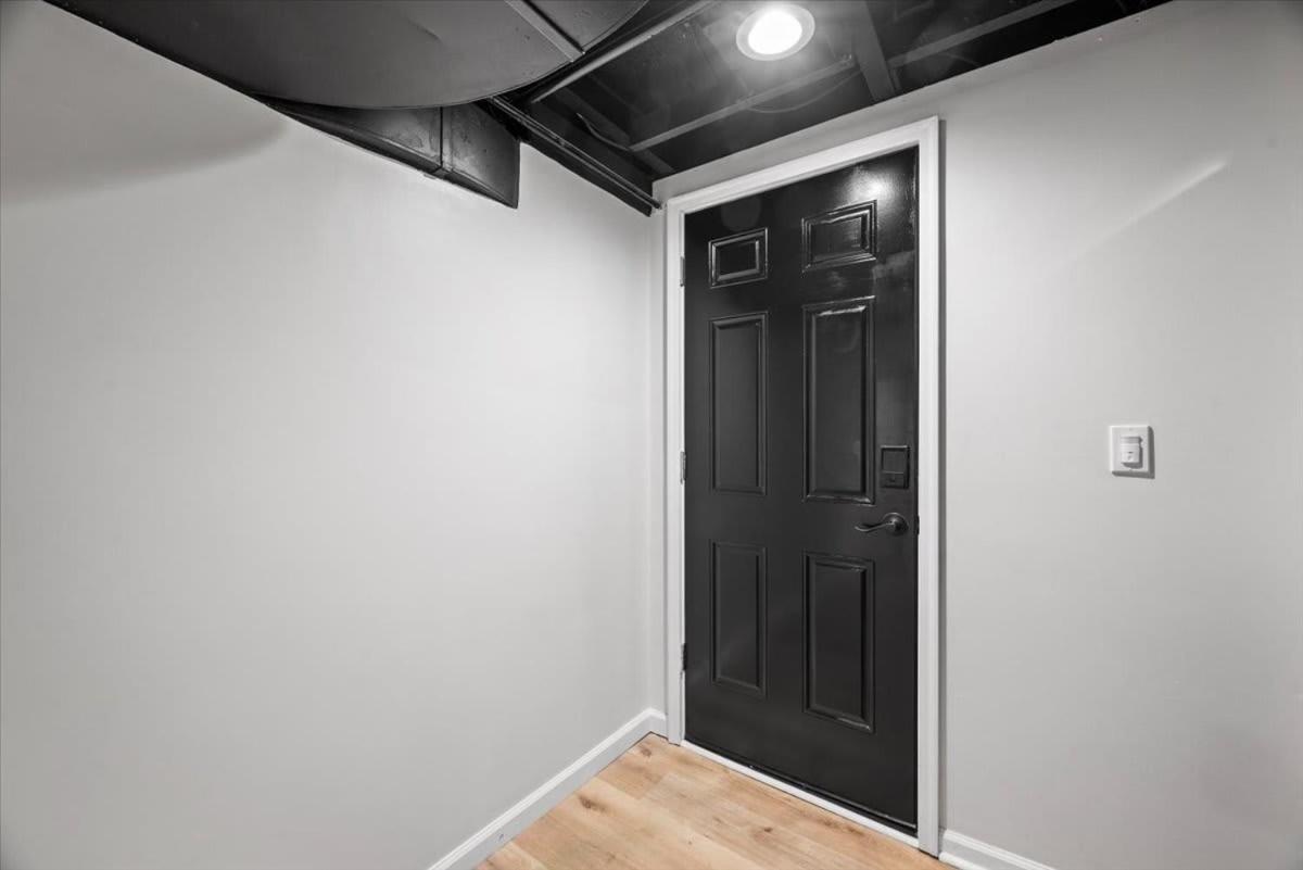 The Walnut - The Onyx Apartment Pittsburgh
