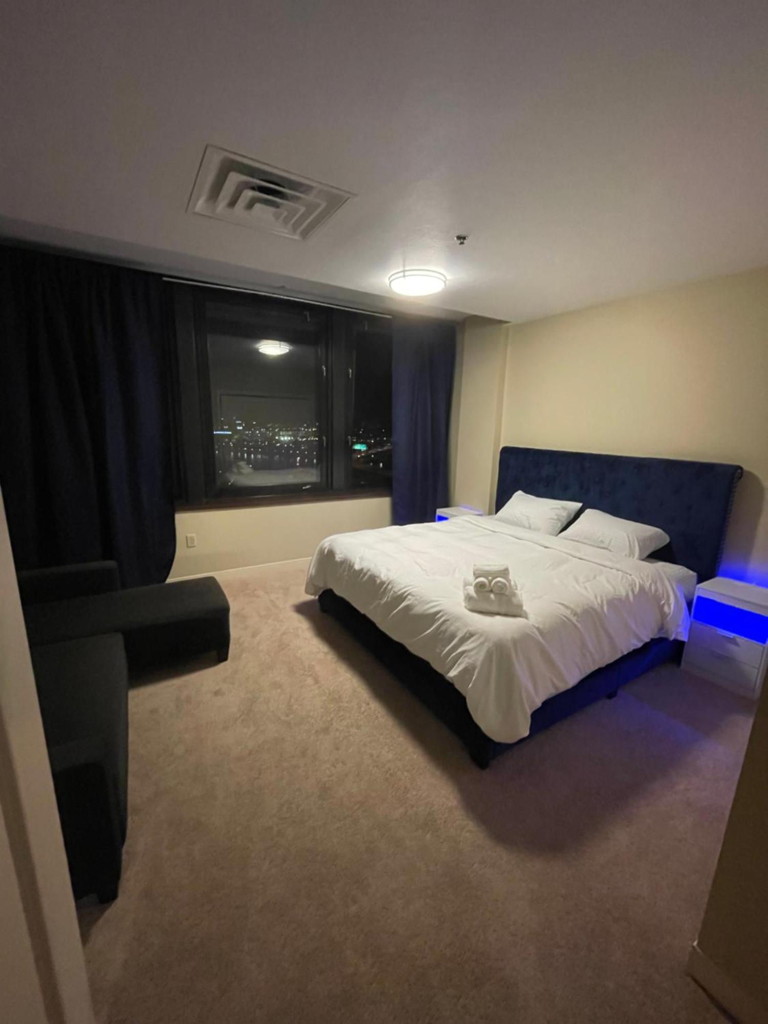 Apartment Luxury At The Point Easy Access To And From Downtown 24-7 Parking