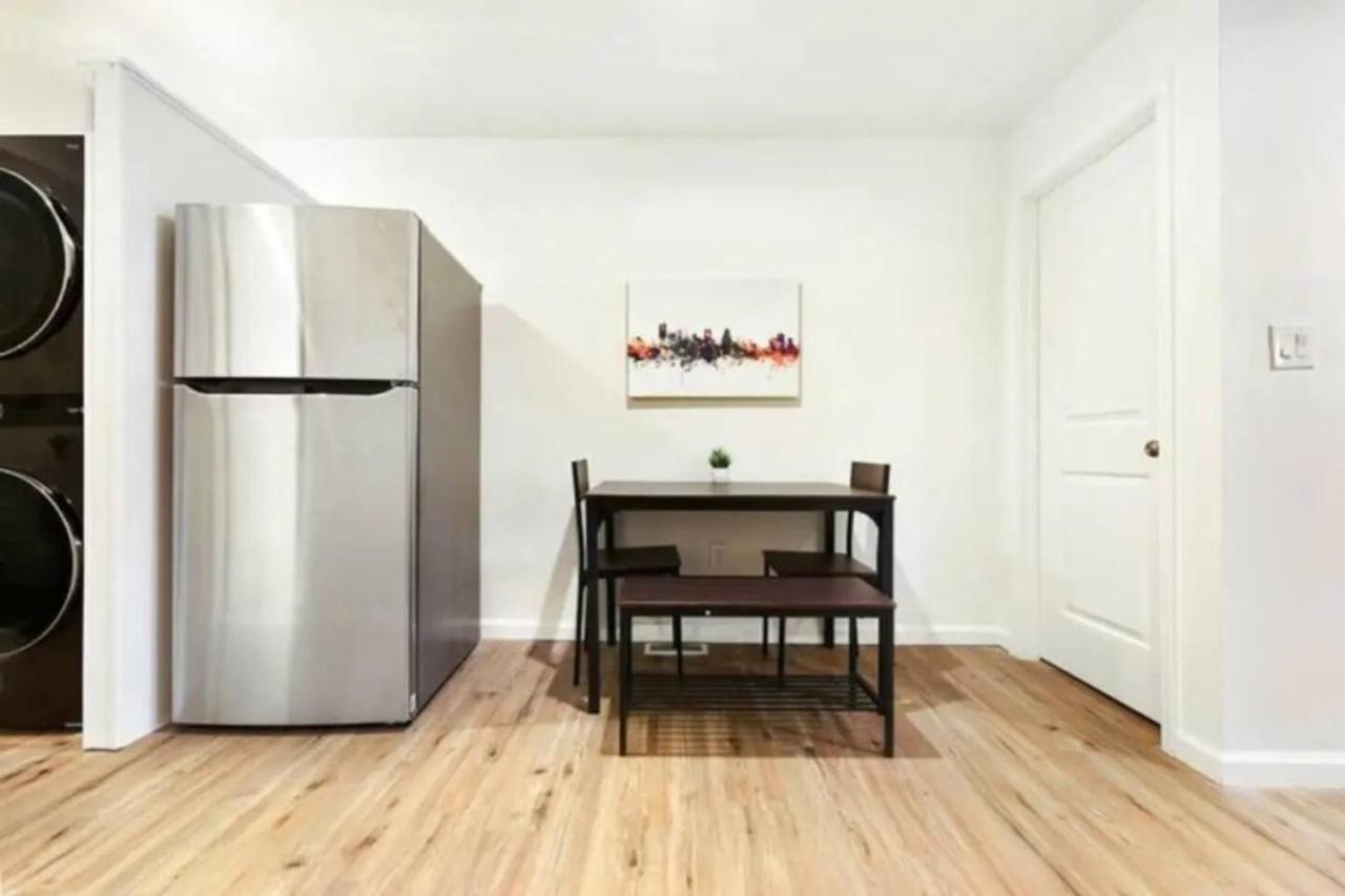 Holiday home 3 Bedhome In Upper Lawrenceville Pittsburgh