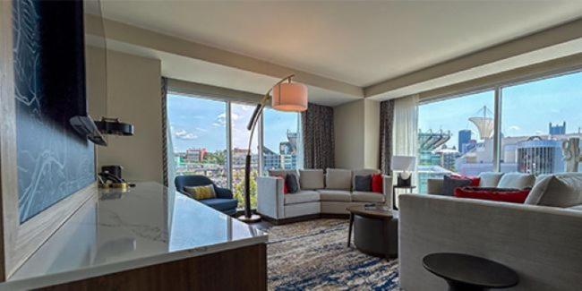 The Landing At Rivers Casino Hotel 3*