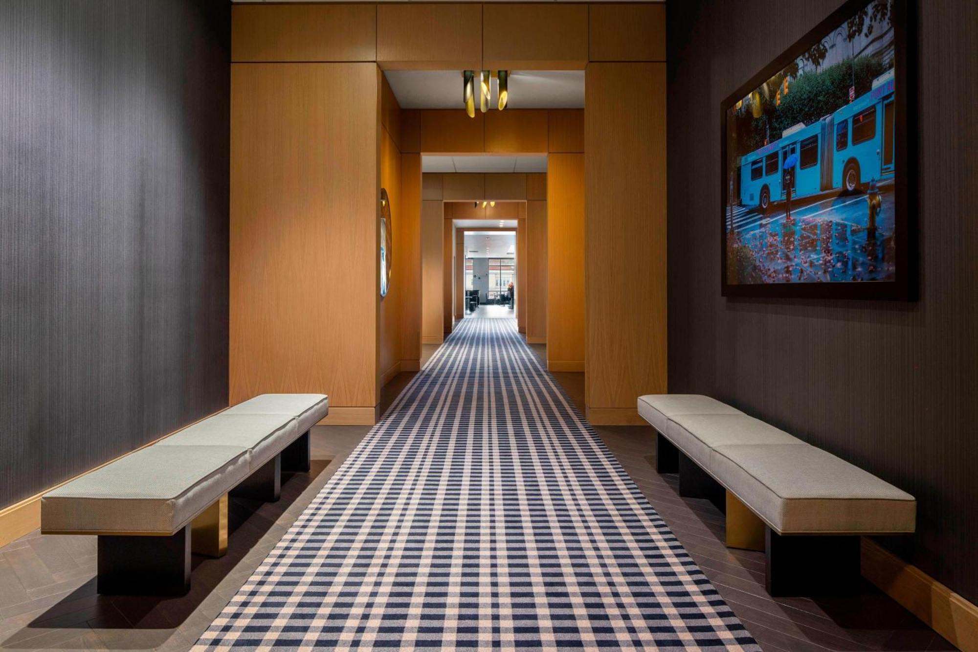 The Oaklander Hotel, Autograph Collection Hotel 3*