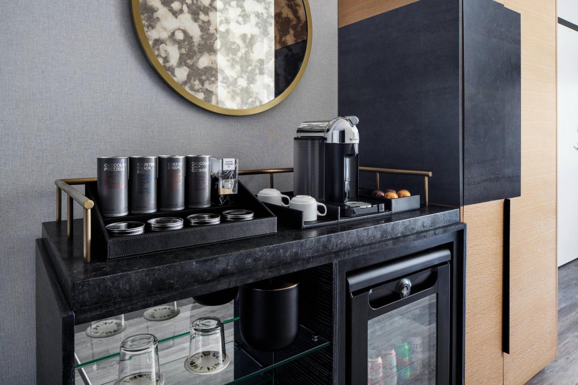 The Oaklander Hotel, Autograph Collection 3*