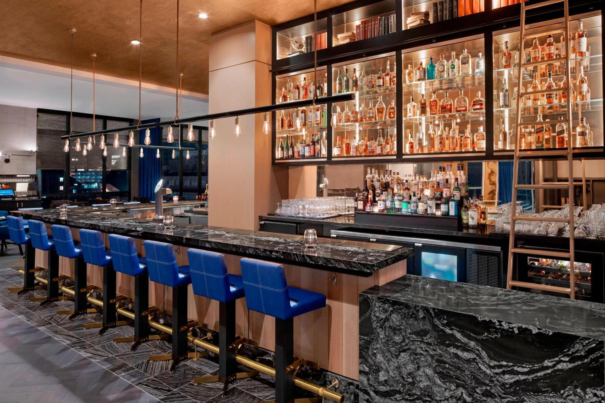 The Oaklander Hotel, Autograph Collection Hotel 3*