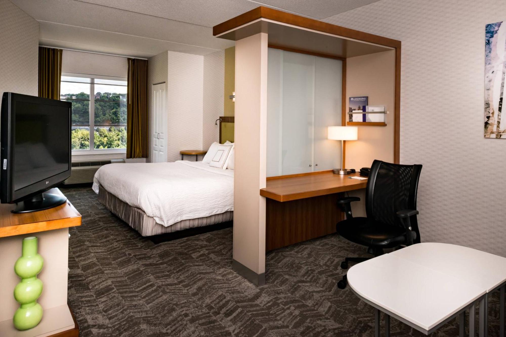 Springhill Southside Works Hotel