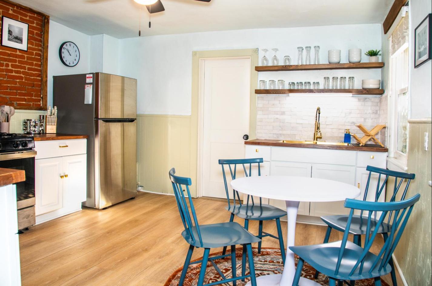 Cozy And Charming 3bd 2br In Apartment Pittsburgh