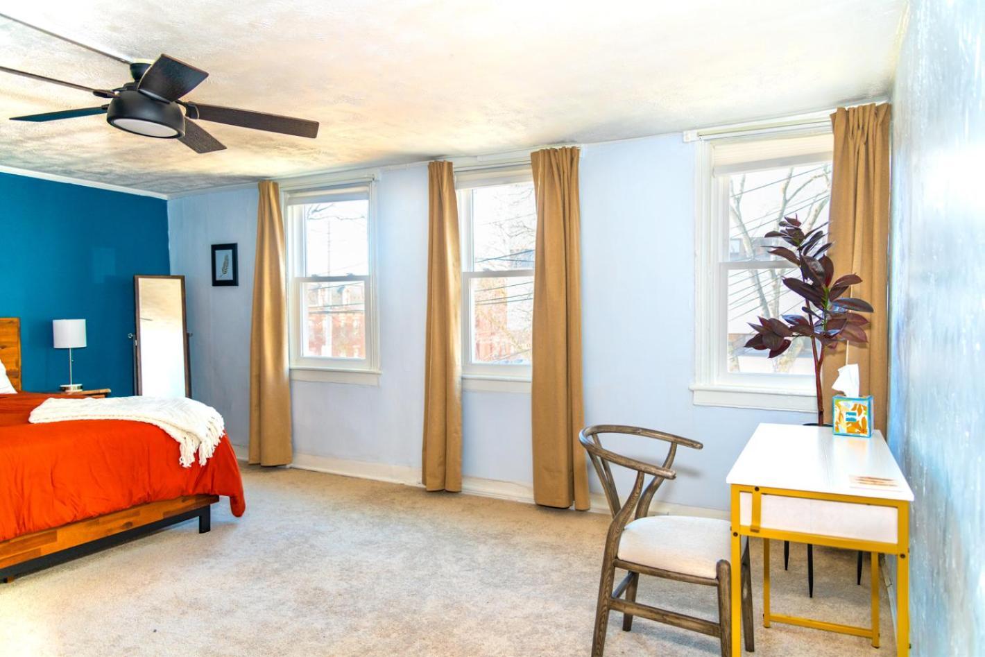 Cozy And Charming 3bd 2br In