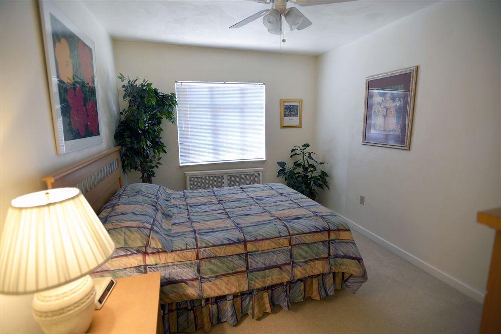 Friendship Suites Hotel 3*