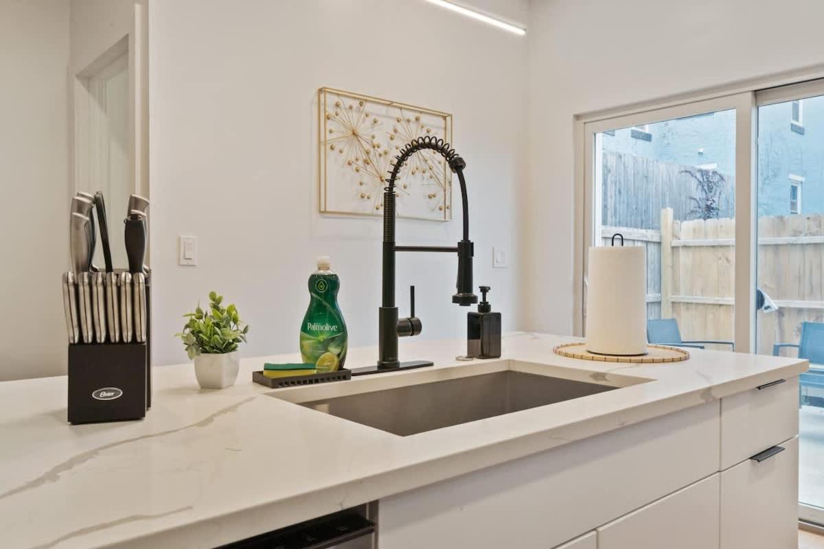 Ferienhaus 3 Bdrm 2 And A Half Bath - House Private Yard Duplex Pittsburgh