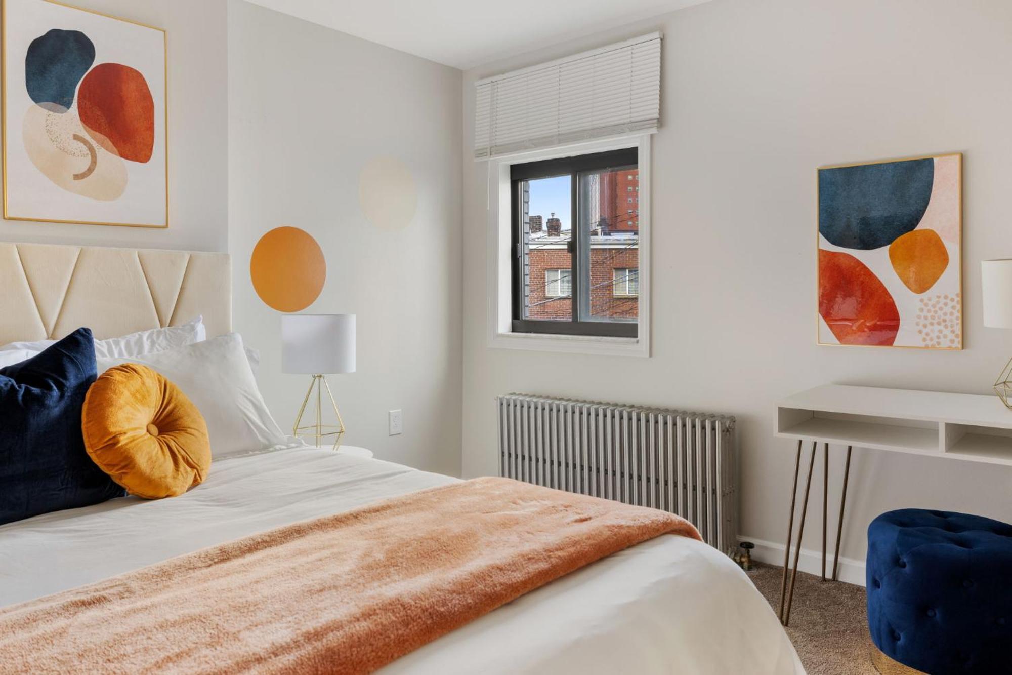 Contemporary Loft 5-min To Downtown Acomodação com café da manhã  Pittsburgh
