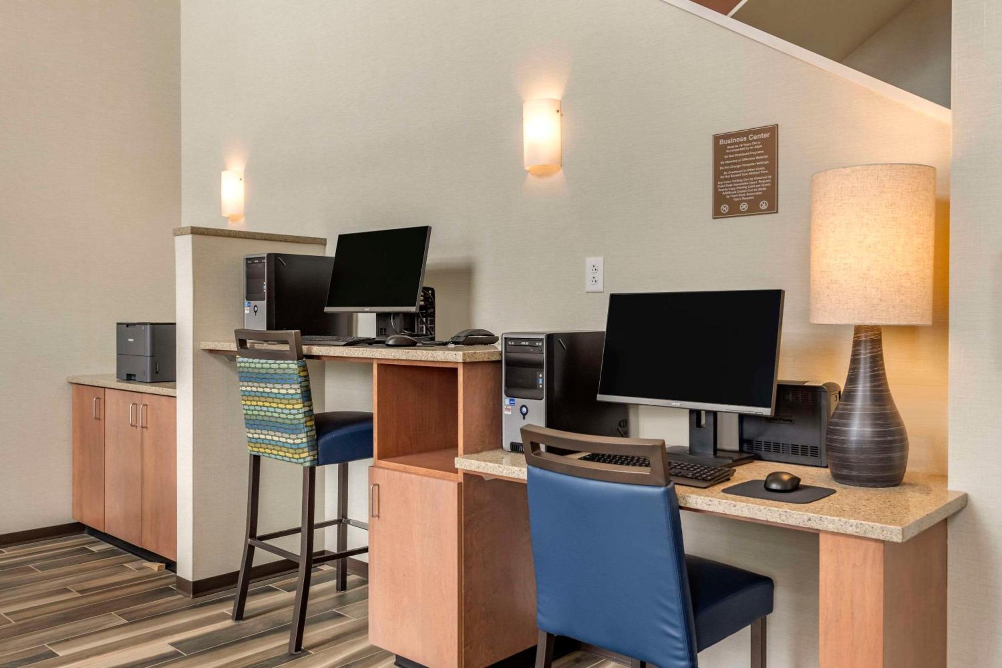 Comfort & Pittsburgh-northshore 3* Pittsburgh