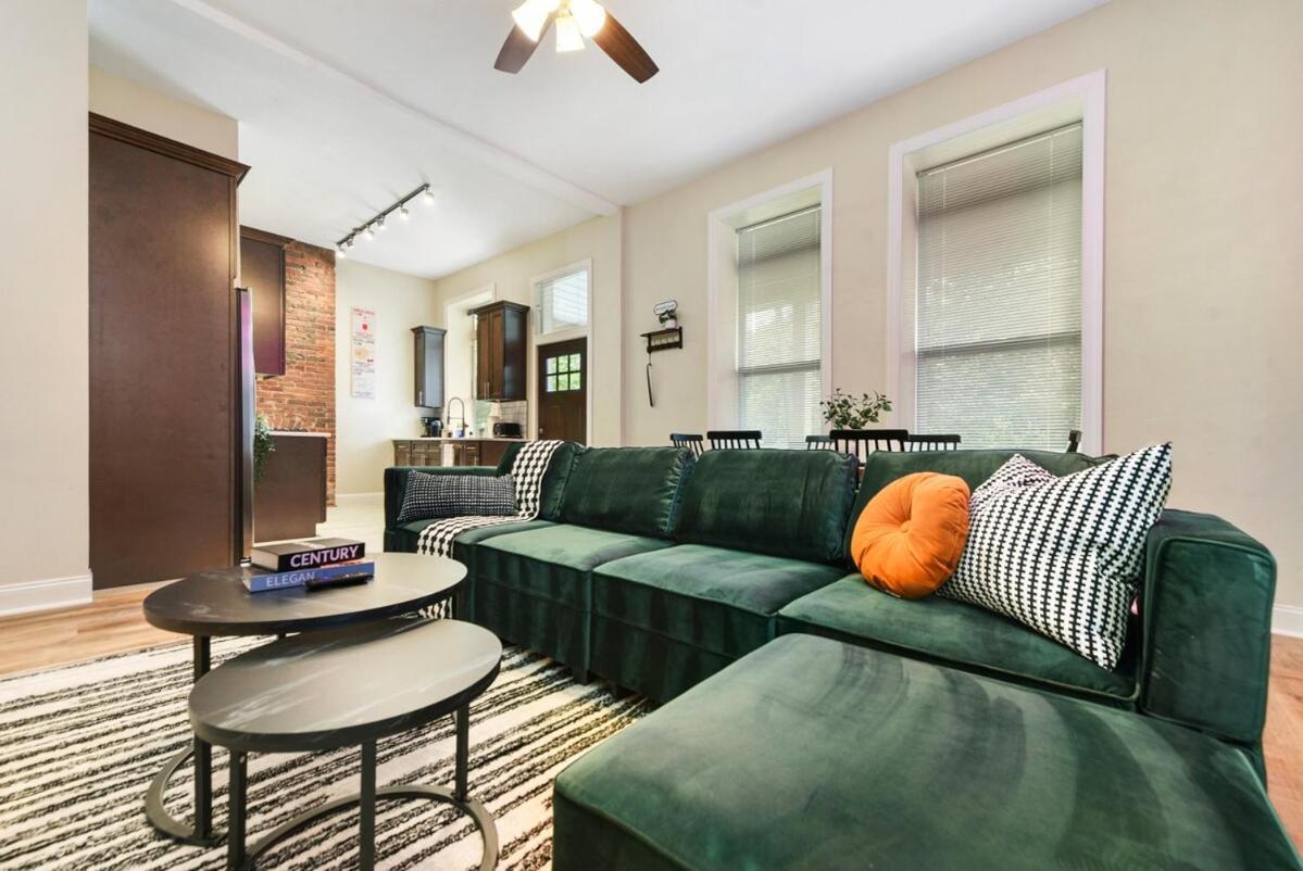 Free Parking, Netflix In East Liberty Near Shopping Apartment
