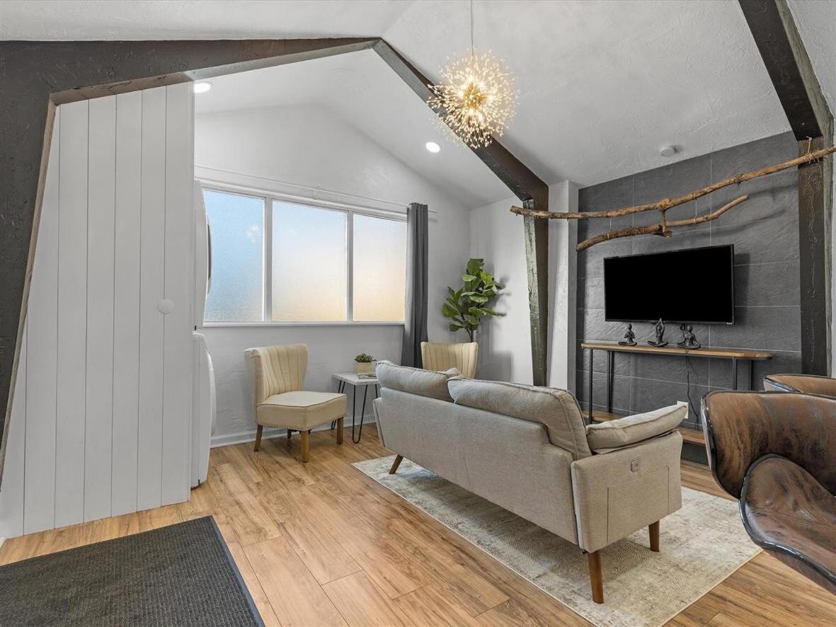 Apartment Lawrenceville !1 Modern And Cozy One Bedroom With Free Street Parking Pittsburgh