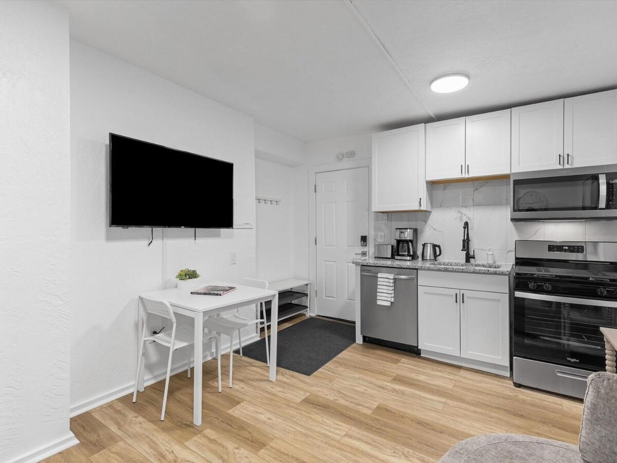 Apartment Lawrenceville !4 Quiet And Stylish One Bedroom With Free Street Parking