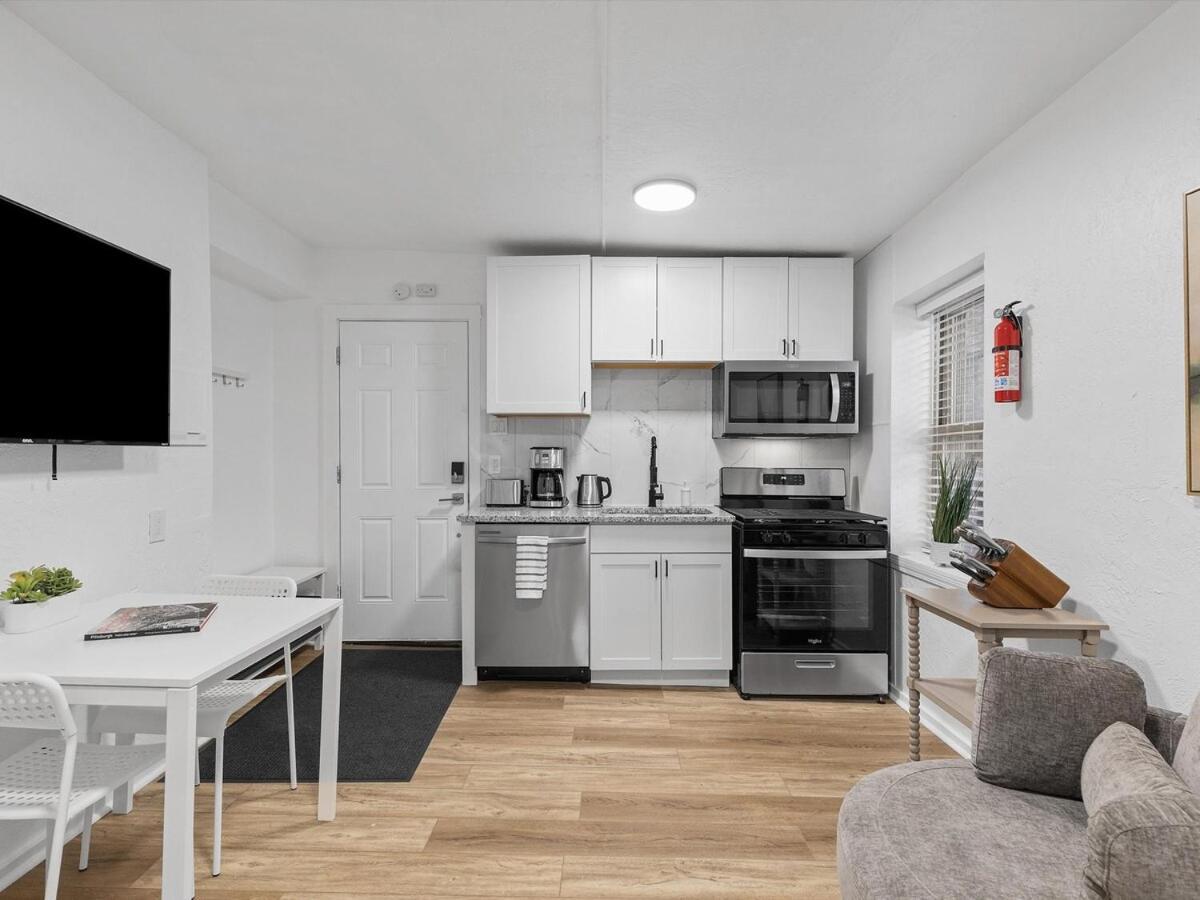 Lawrenceville !4 Quiet And Stylish One Bedroom With Free Street Parking