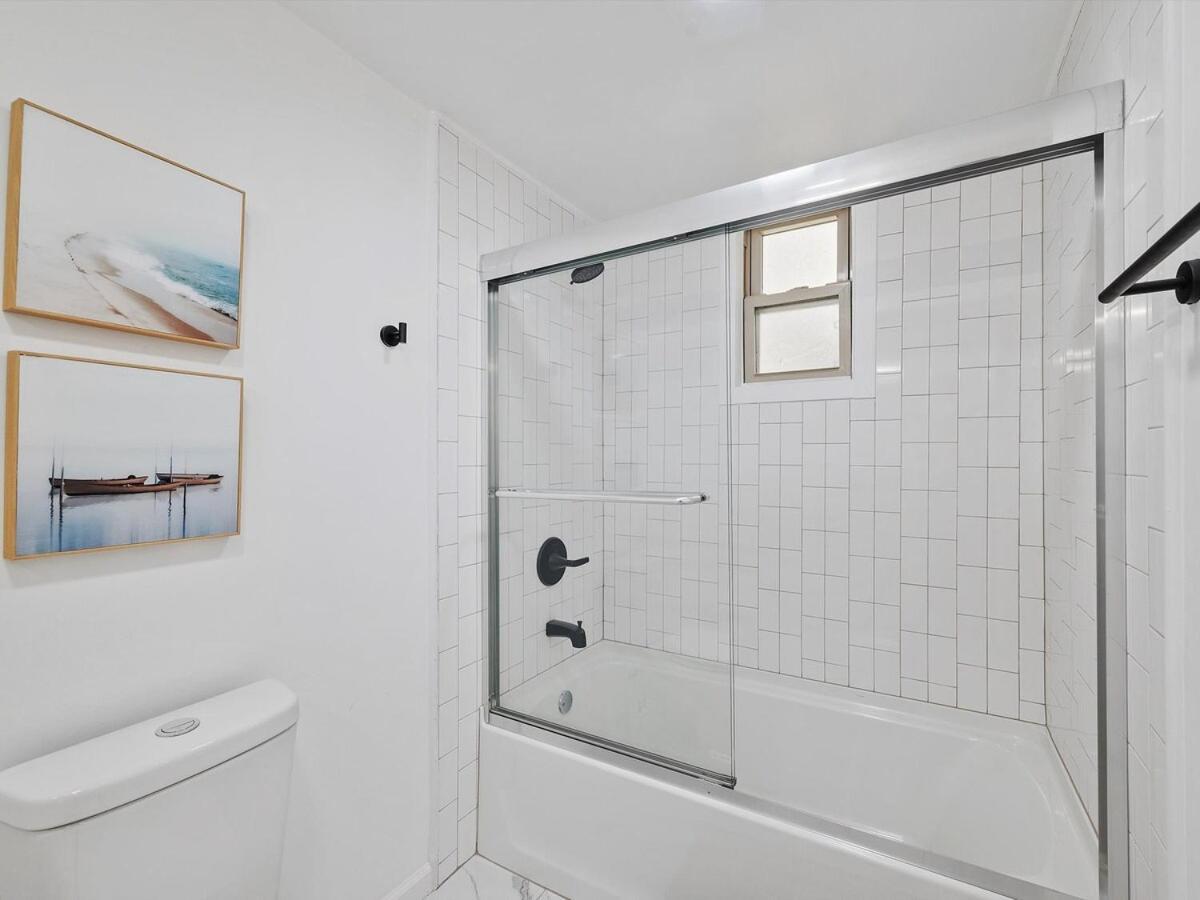 Shadyside, !2 Bright And Stylish With Free Parking * Pittsburgh