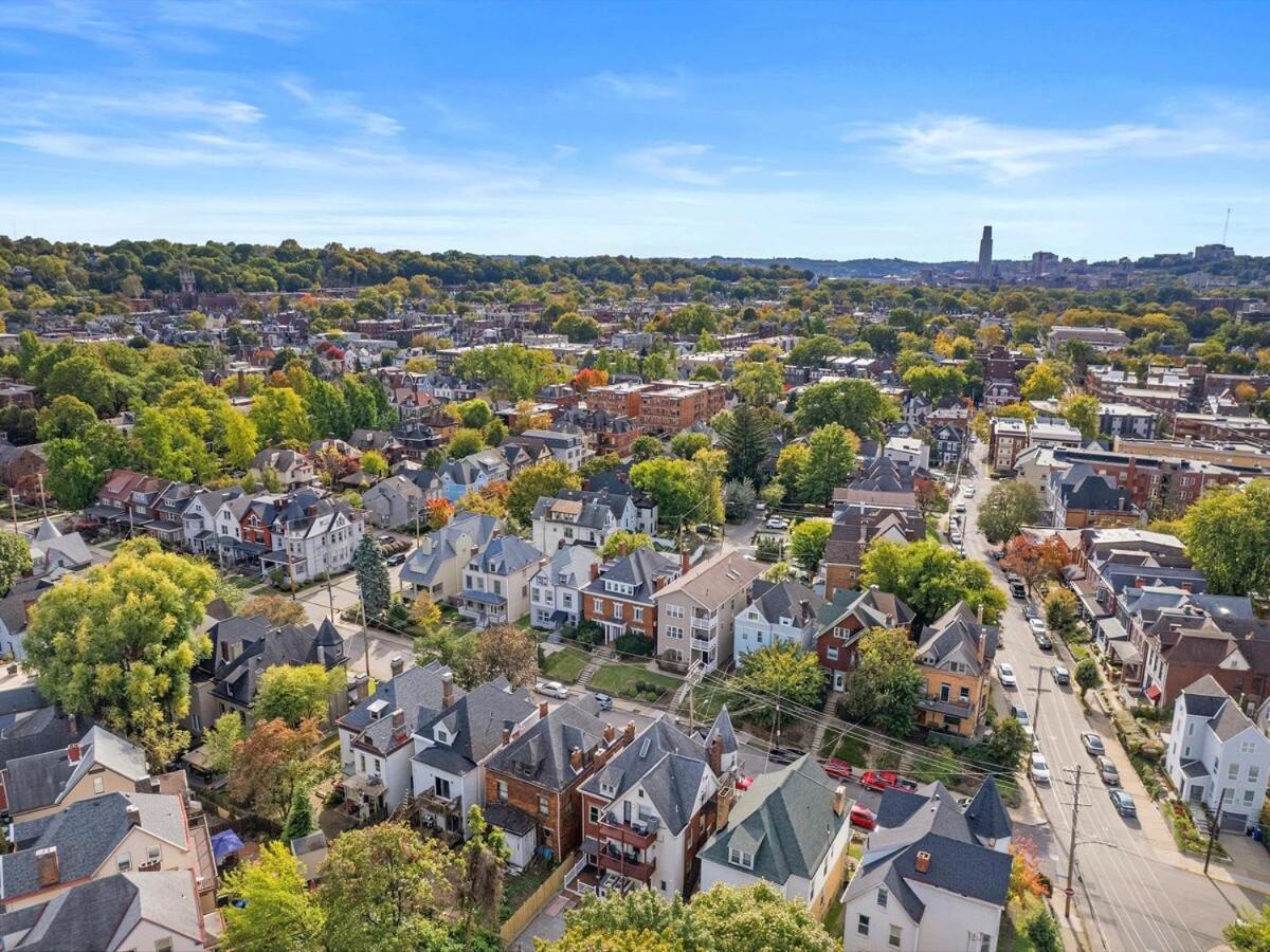 Shadyside, !2 Bright And Stylish With Free Parking Apartment Pittsburgh