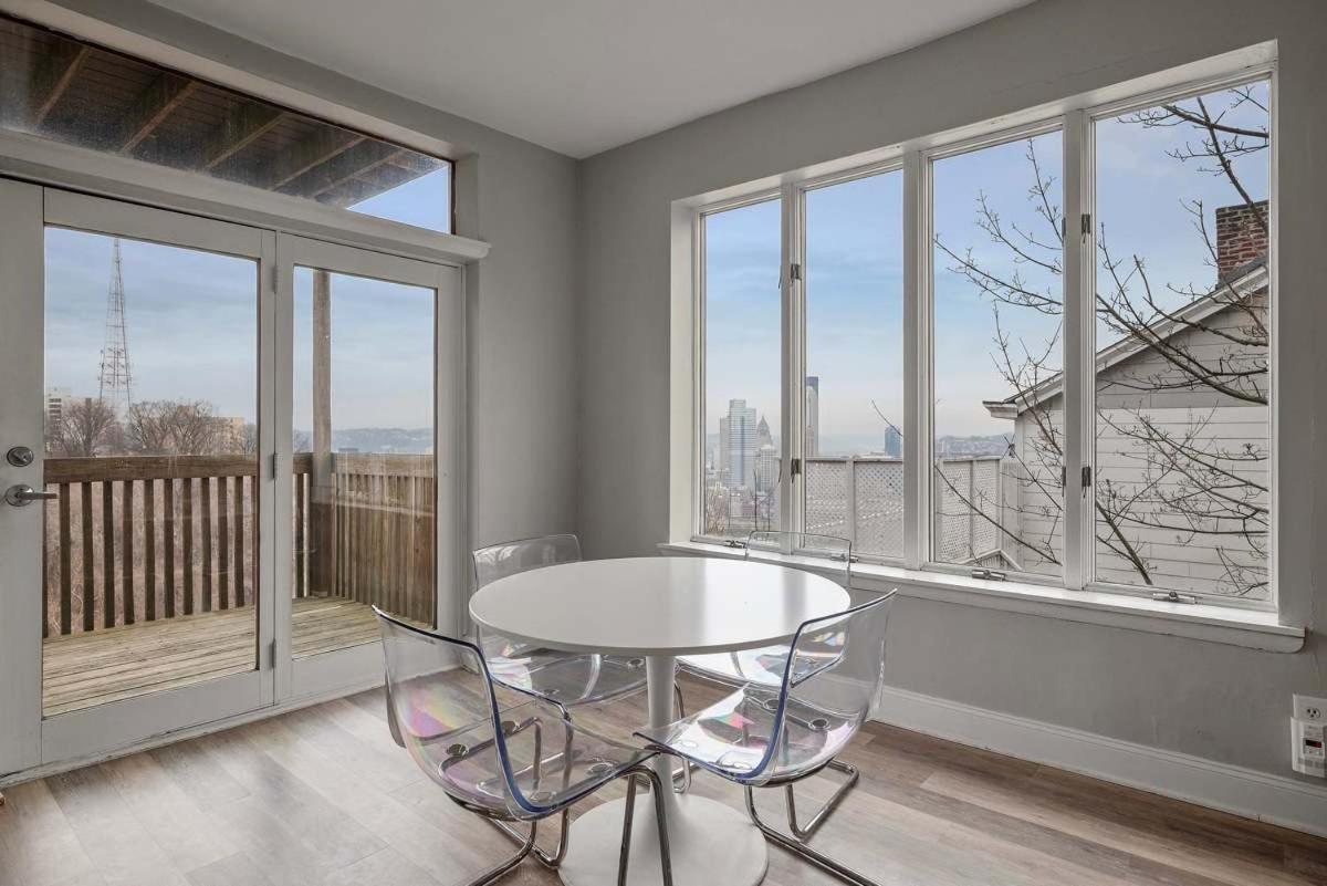 Skyline Views - Luxury 1 Bedroom #2