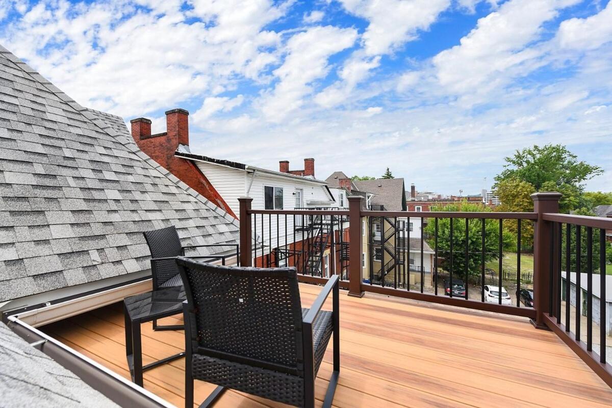 9 Bedroom House With King-sized Bed Near Bakery Square Pittsburgh