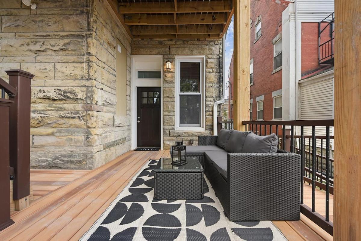 Apartment 9 Bedroom House With King-sized Bed Near Bakery Square