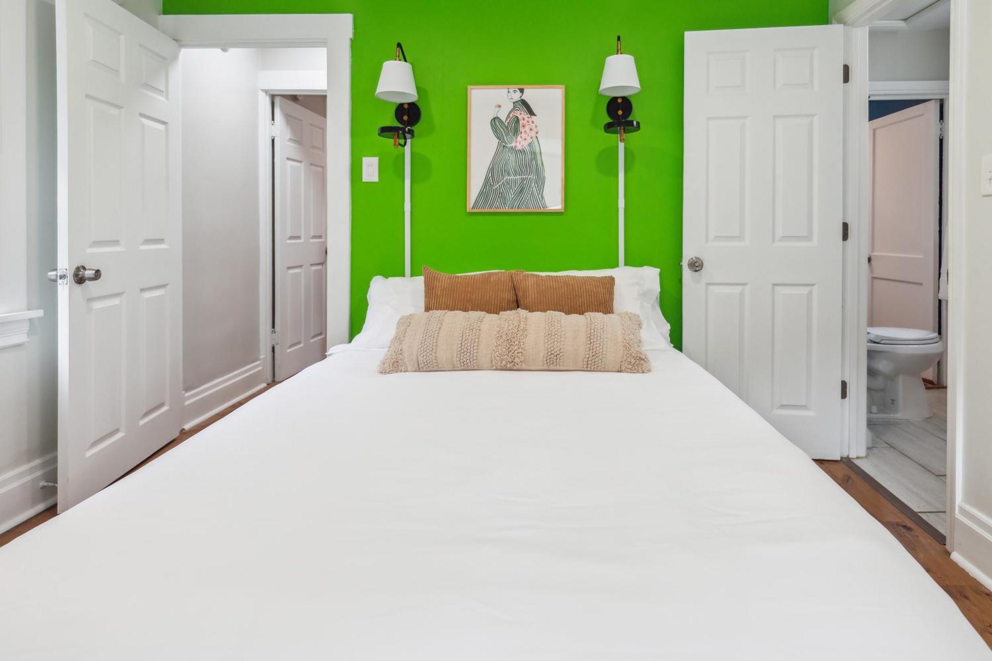 Charming Remodeled 3-br Near Attractions Holiday home Pittsburgh