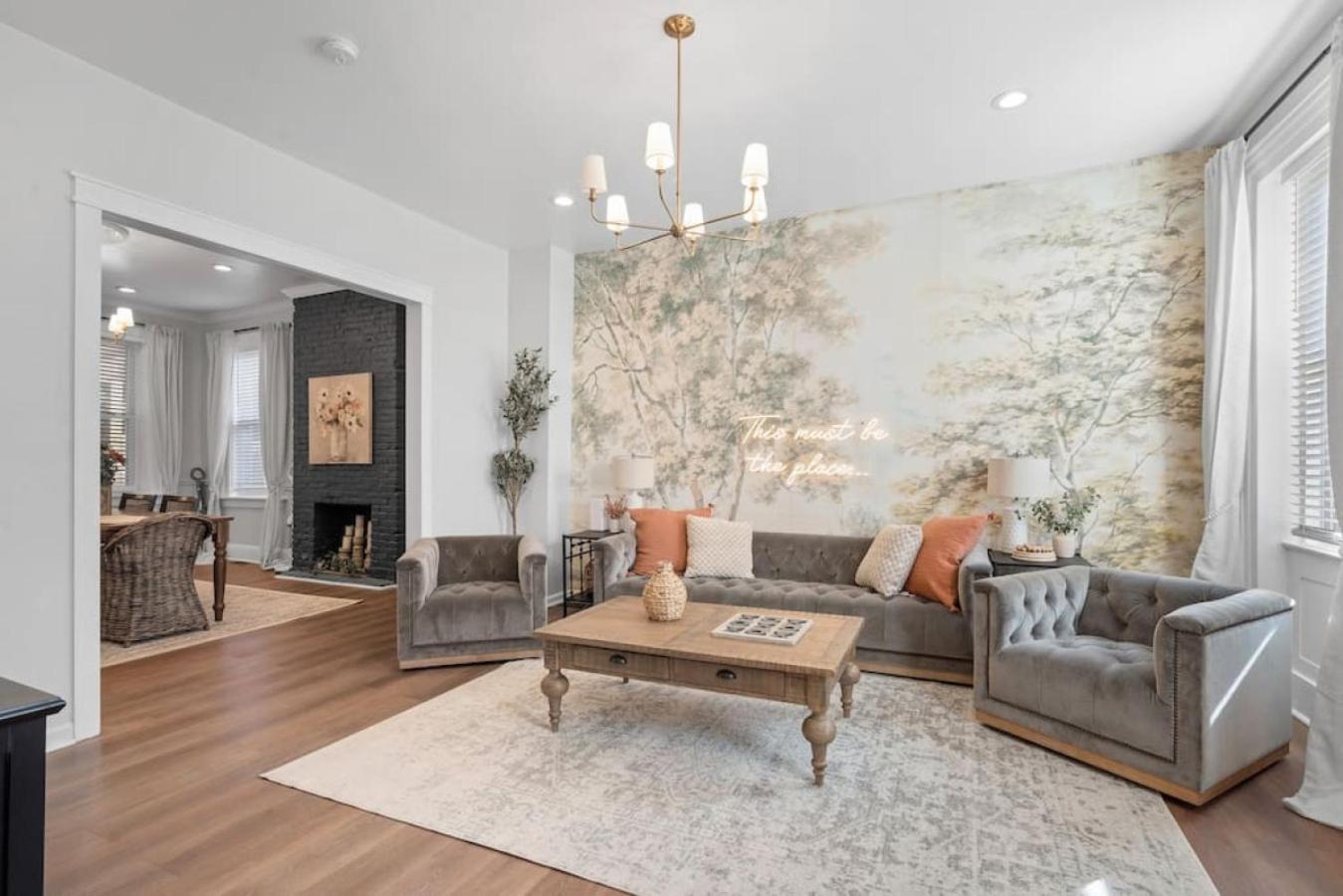 New! Stunning 4bd, Near Stadium, Hottub, Mini Golf *