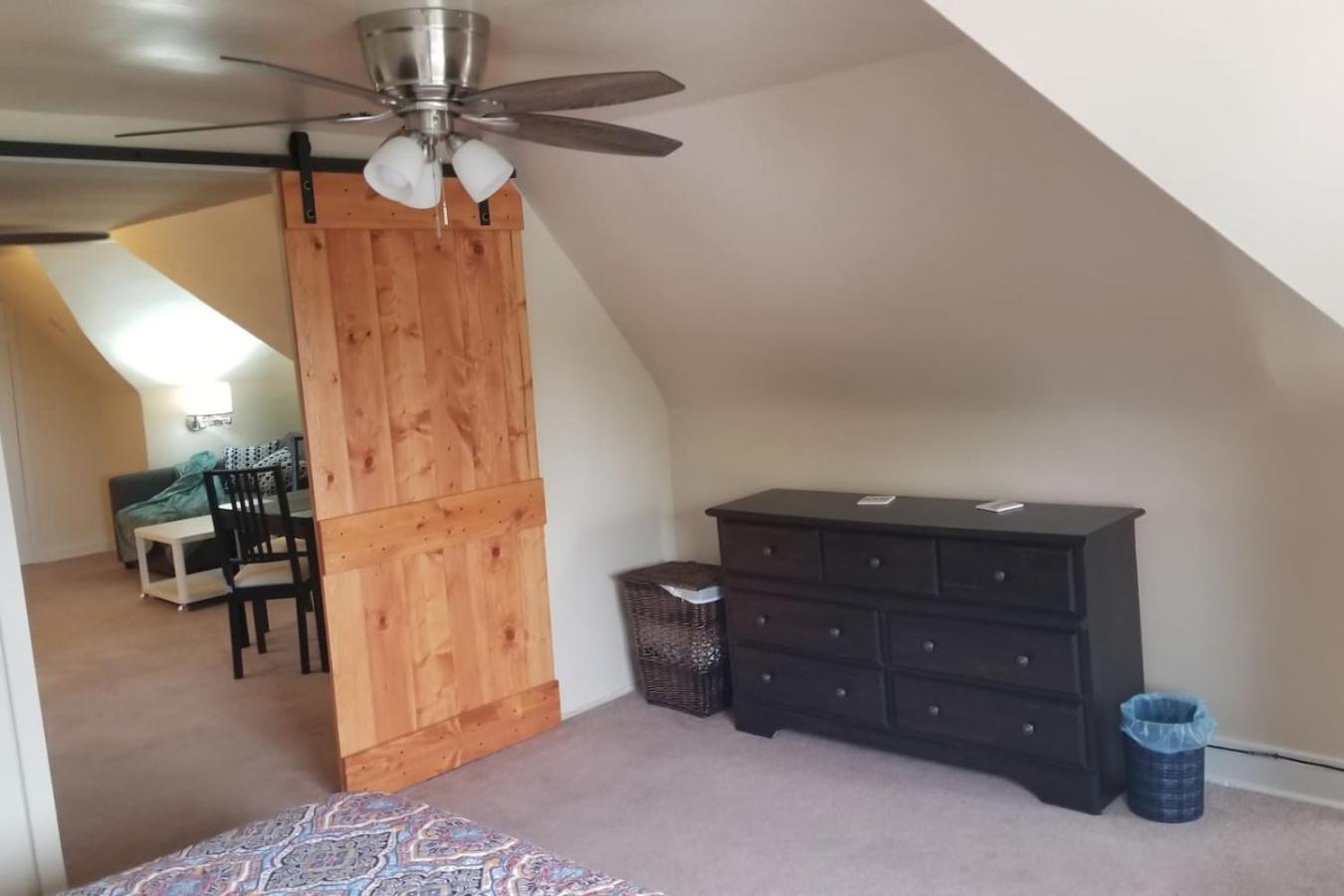 Mt Washington 4 Grandview Ave At Gazebo Park 1 Bedroom Penthouse Apartment *