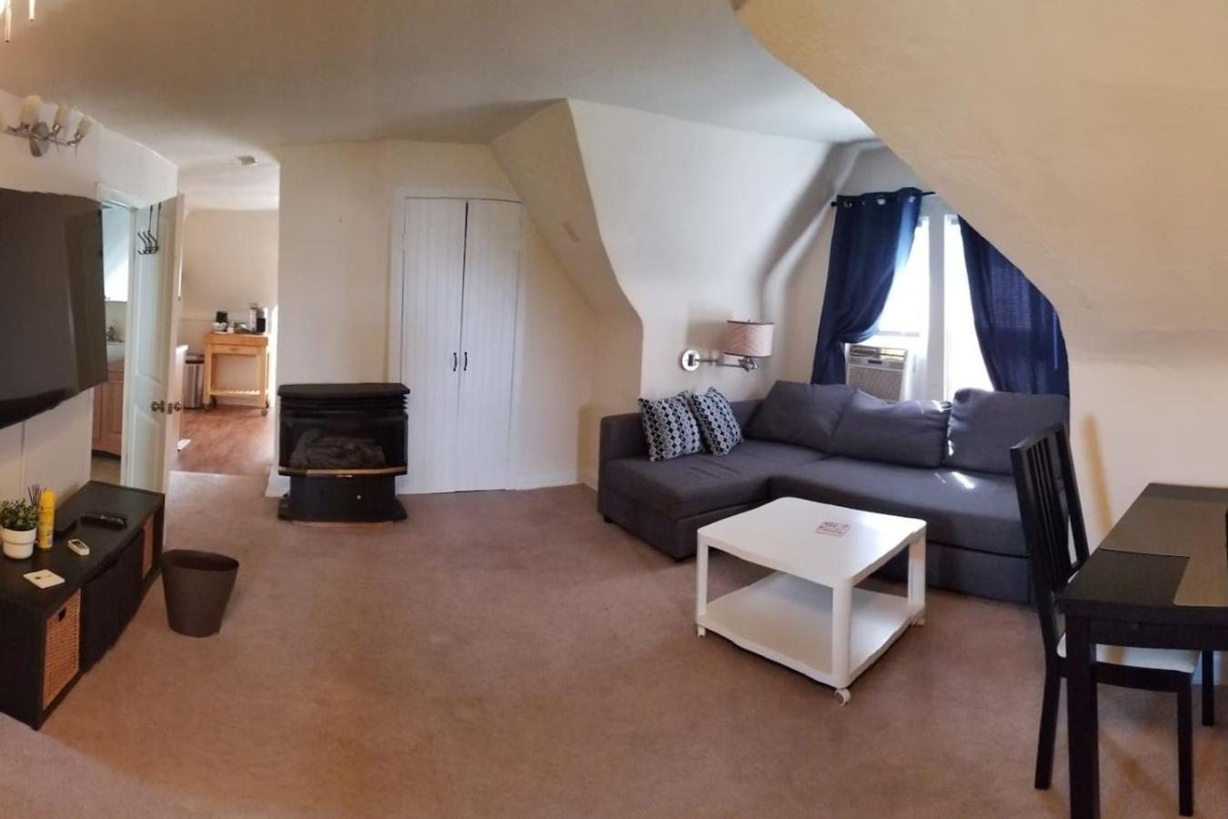 Mt Washington 4 Grandview Ave At Gazebo Park 1 Bedroom Penthouse *