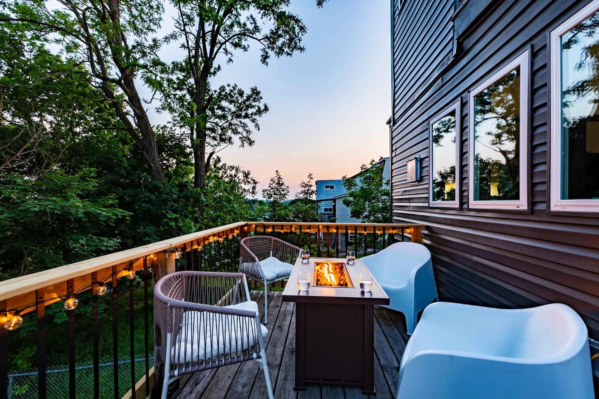 Holiday home Location 3bd In The Heart Of Pittsburg Pittsburgh