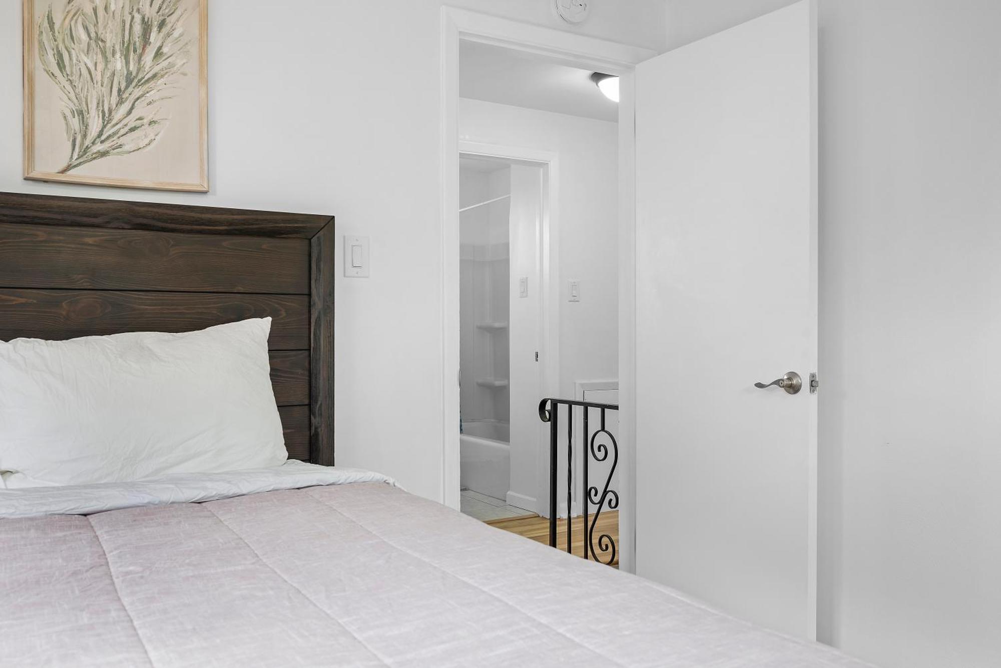 Modern And Spacious House Holiday home Pittsburgh