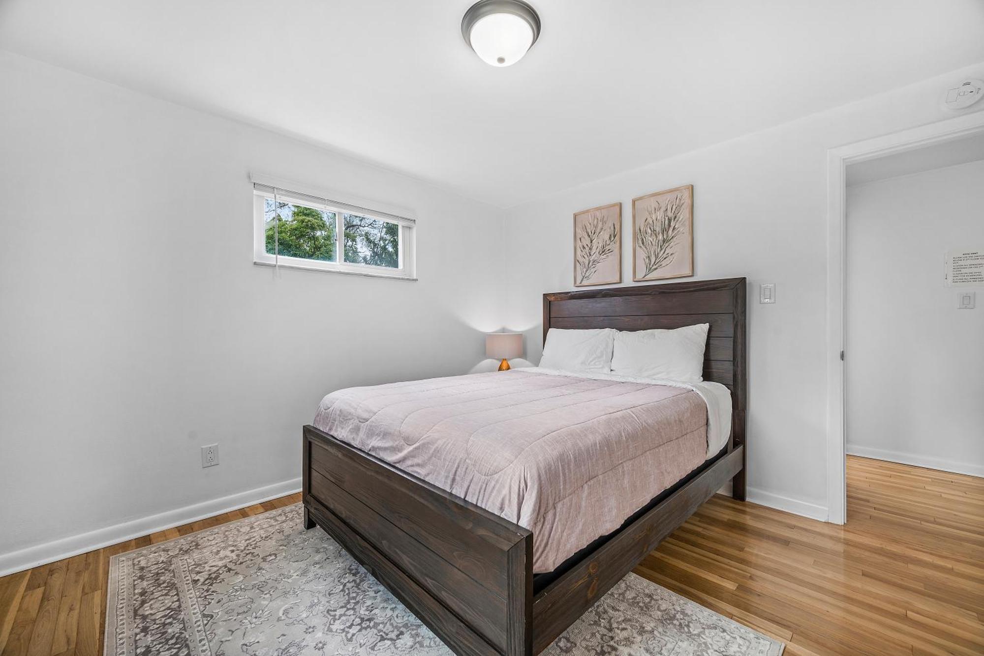 Holiday home Modern And Spacious House Pittsburgh