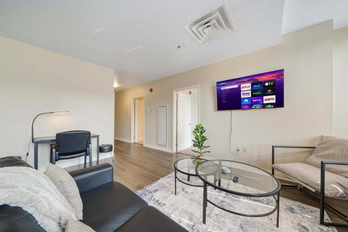 Modern Chic Heart Of 24-7 Parking Gym Lounge Apartamento Pittsburgh