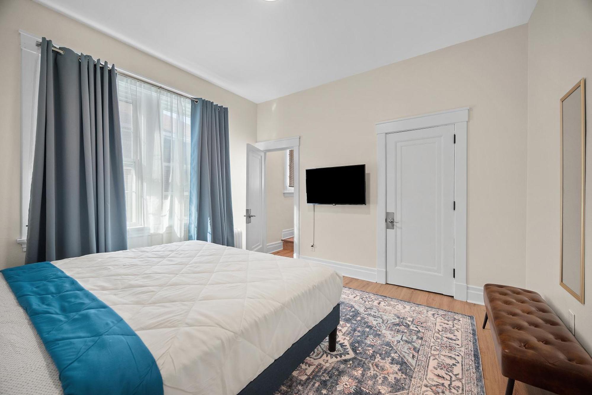 Unique Highland Park 2 Bdr Loft Sleeps 5 Apartment Pittsburgh