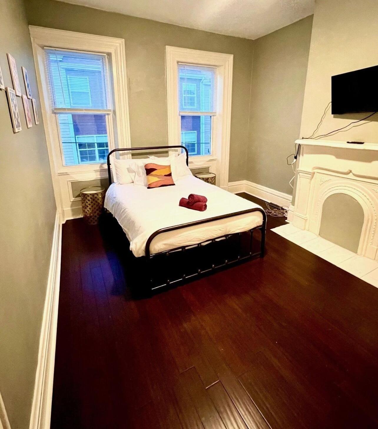 4 Bed Northside - Amazing Location Holiday home Pittsburgh