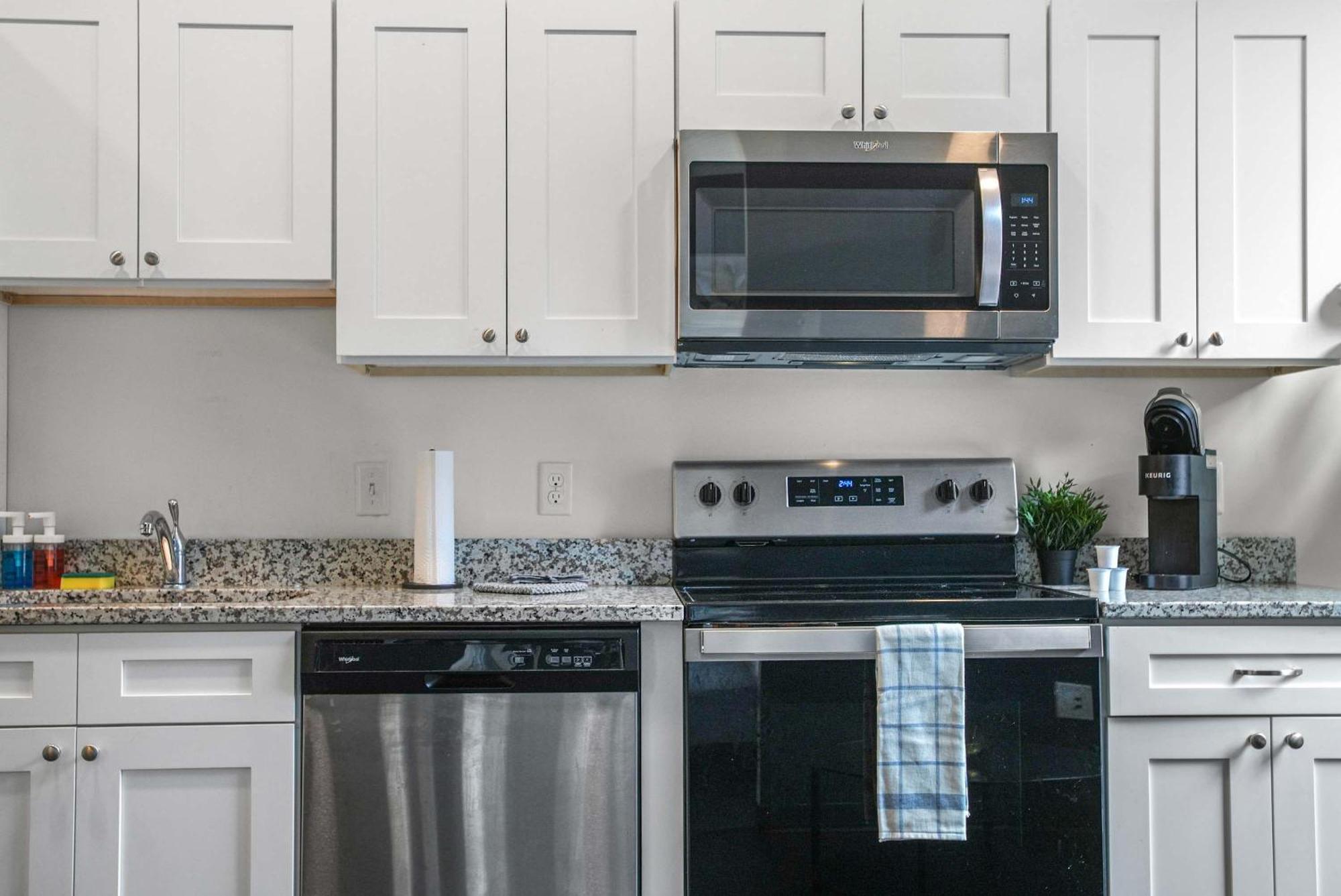 Cozysuites Stunning 1br In Downtown Pitts #26