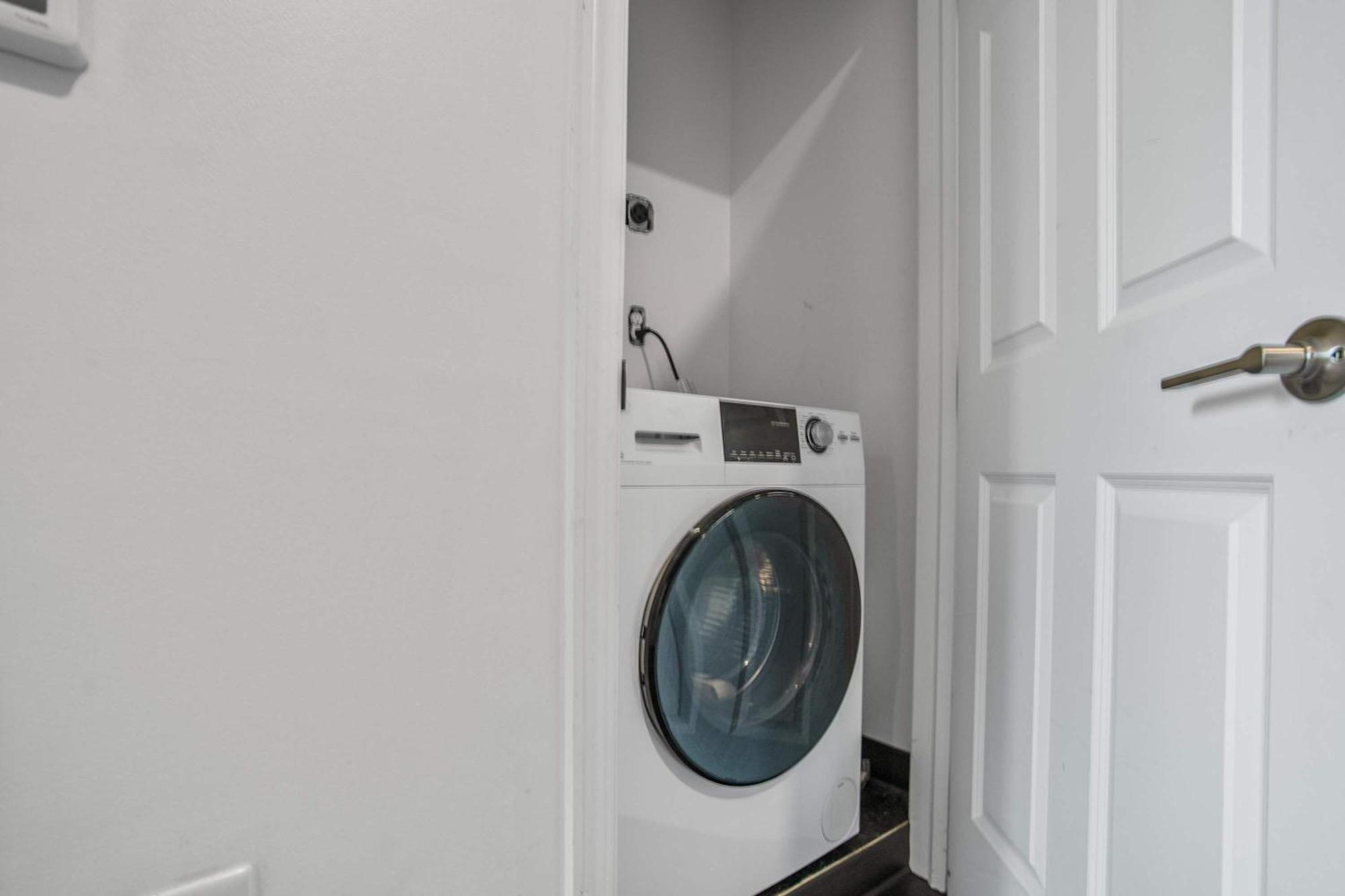 Cozysuites Stunning 1br In Downtown Pitts #24 Apartment *