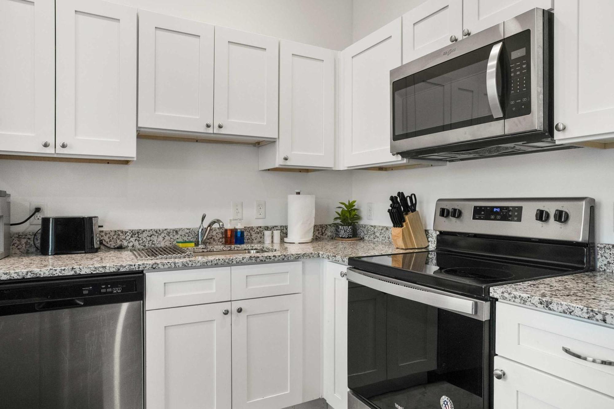 Apartment Cozysuites Stunning 1br In Downtown Pitts #10 *