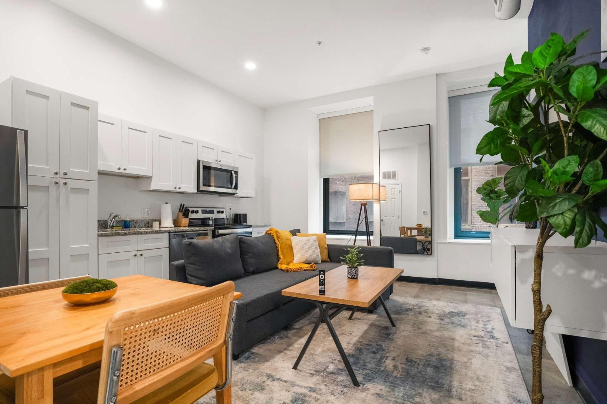 Cozysuites Stunning 1br In Downtown Pitts #8 *