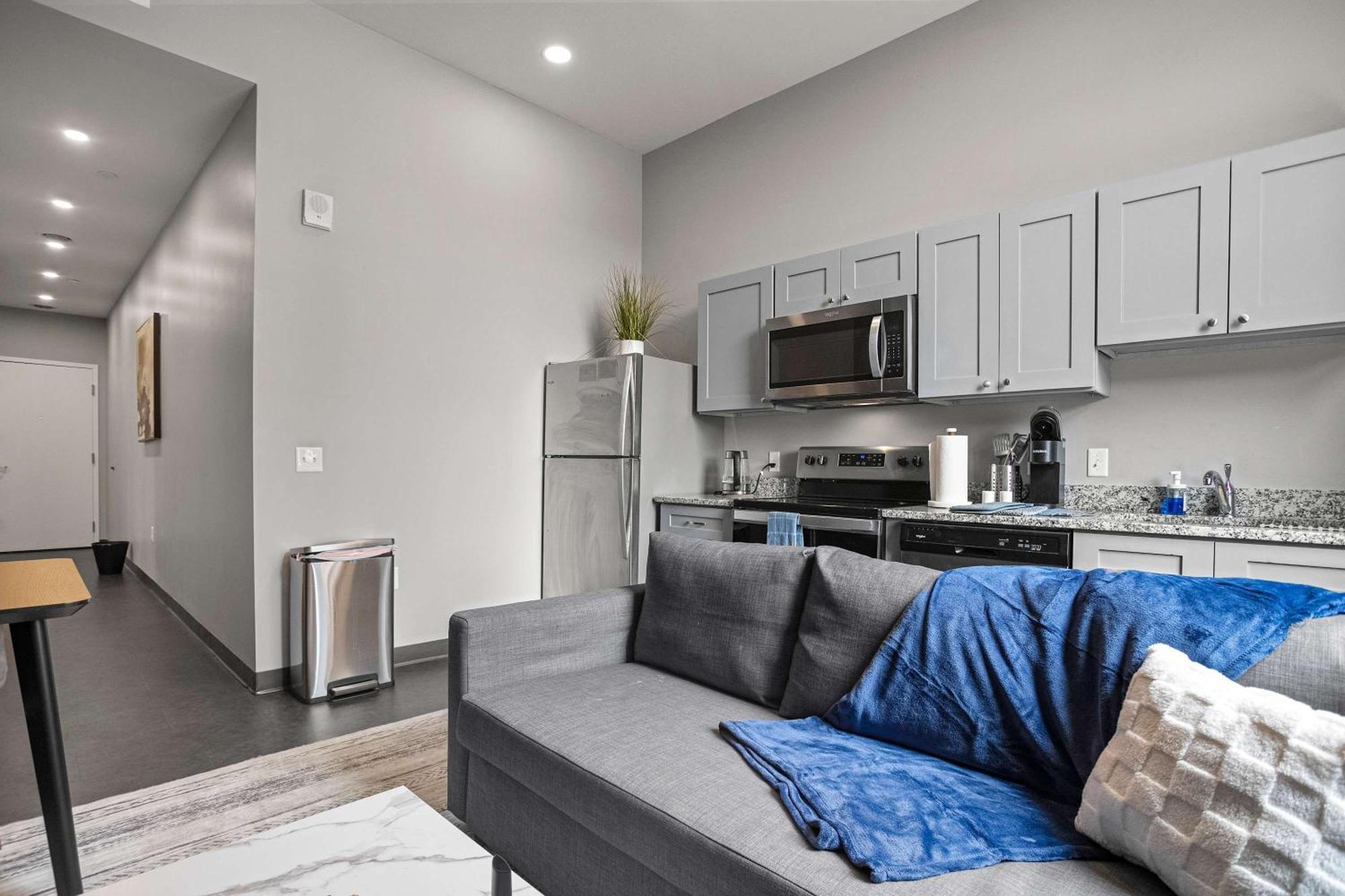 Cozysuites Modern 1br In Downtown Pitts 10 Apartment Pittsburgh