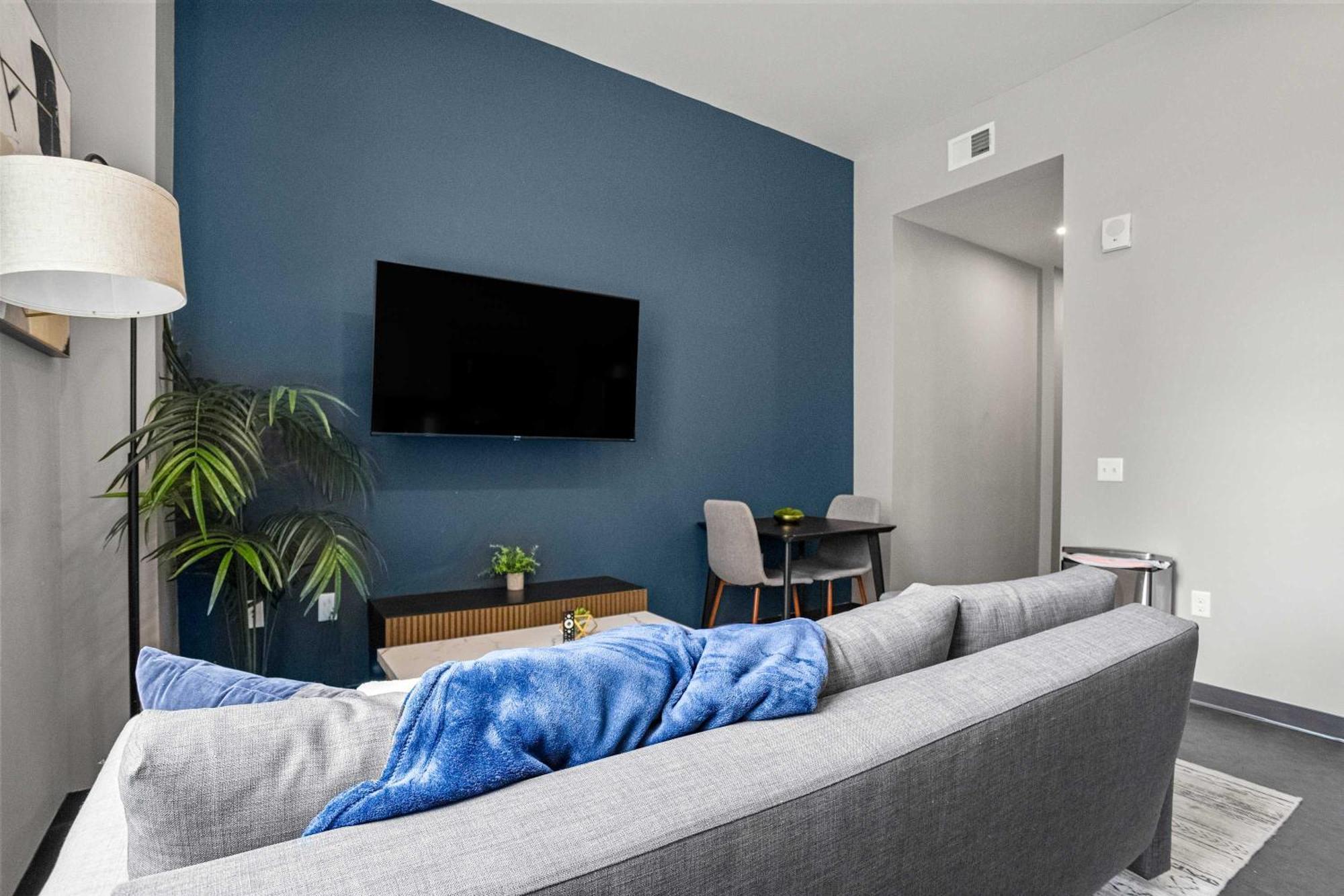 Cozysuites Modern 1br In Downtown Pitts 10 Pittsburgh