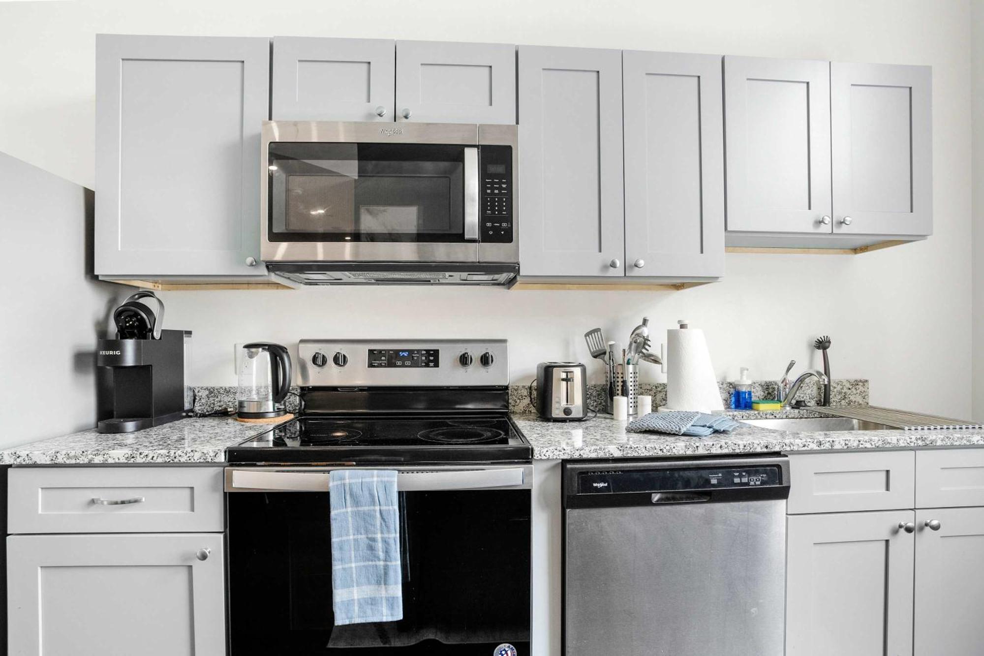 Apartment Cozysuites Modern 1br In Downtown Pitts 13 *