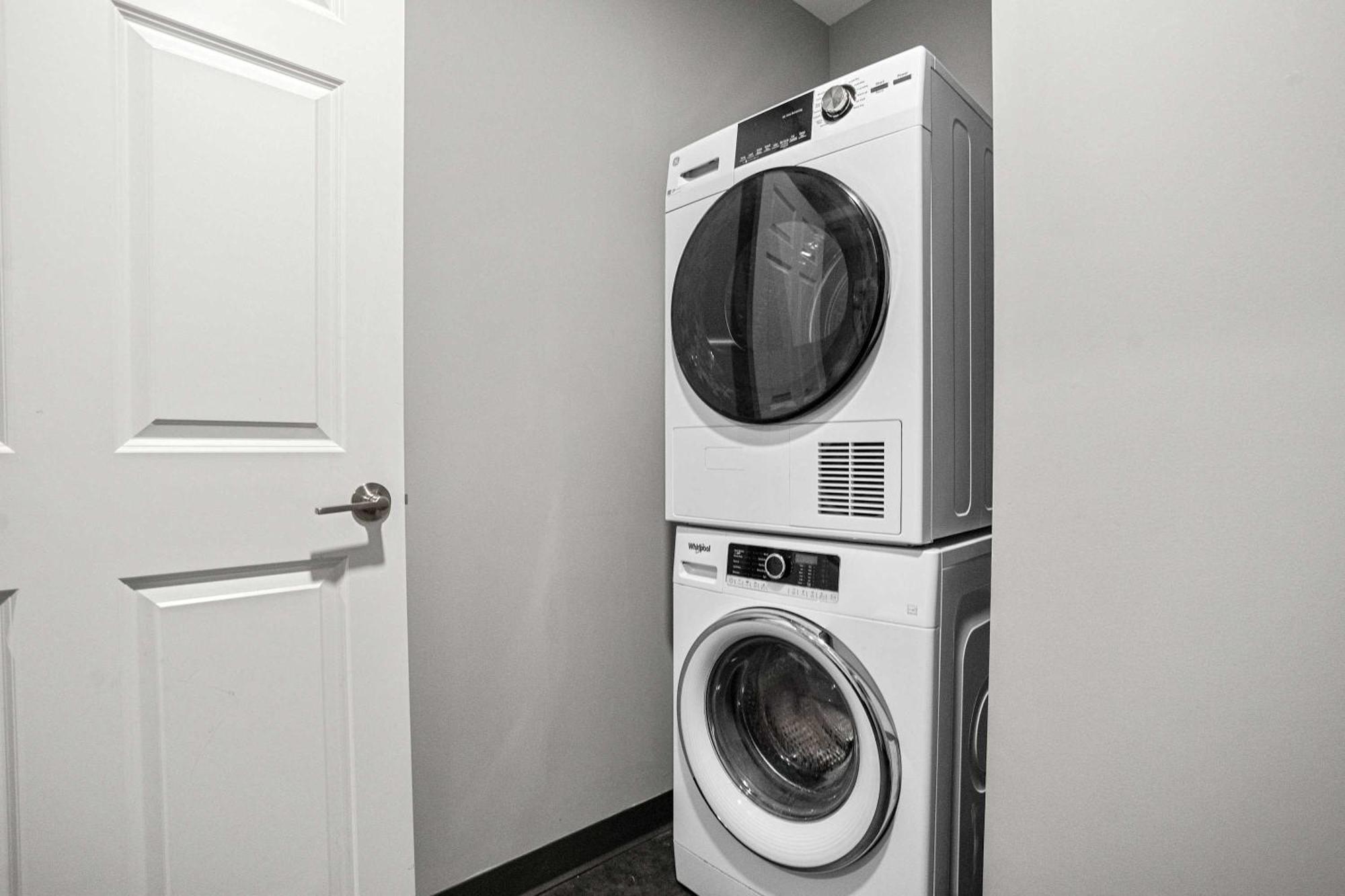 Cozysuites Modern 1br In Downtown Pitts 10