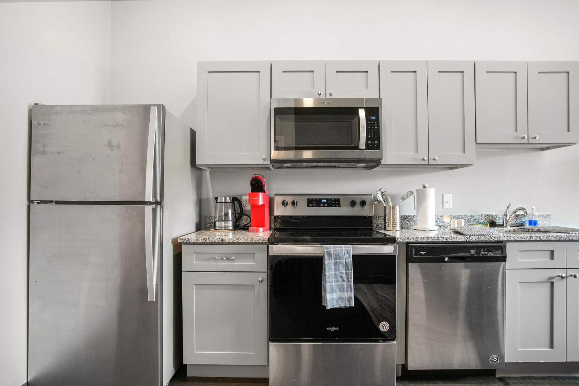 Apartment Cozysuites Modern 1br In Downtown Pitts 9