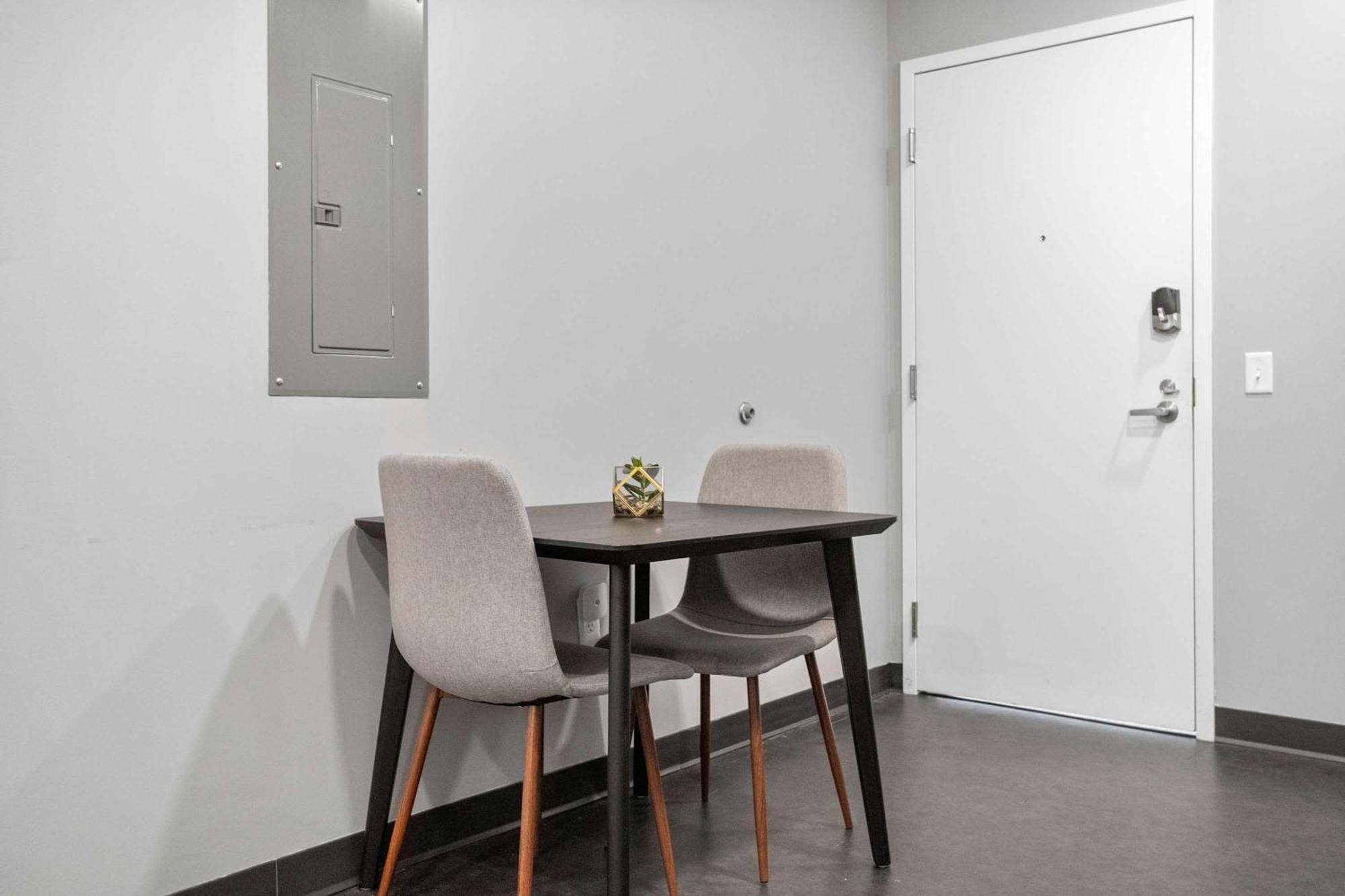 Cozysuites Modern 1br In Downtown Pitts #5